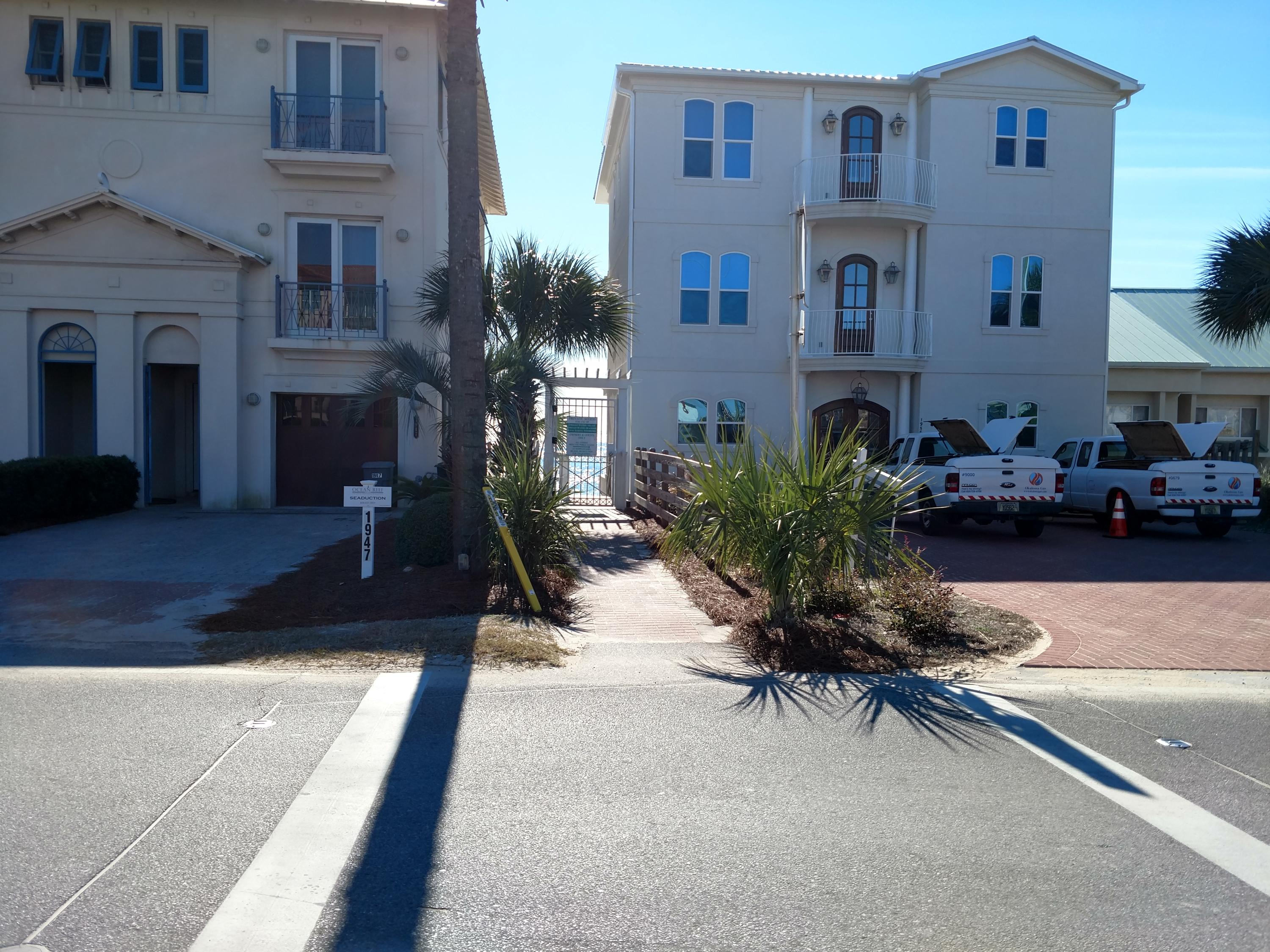 EMERALD WATERS VILLAGE - Land