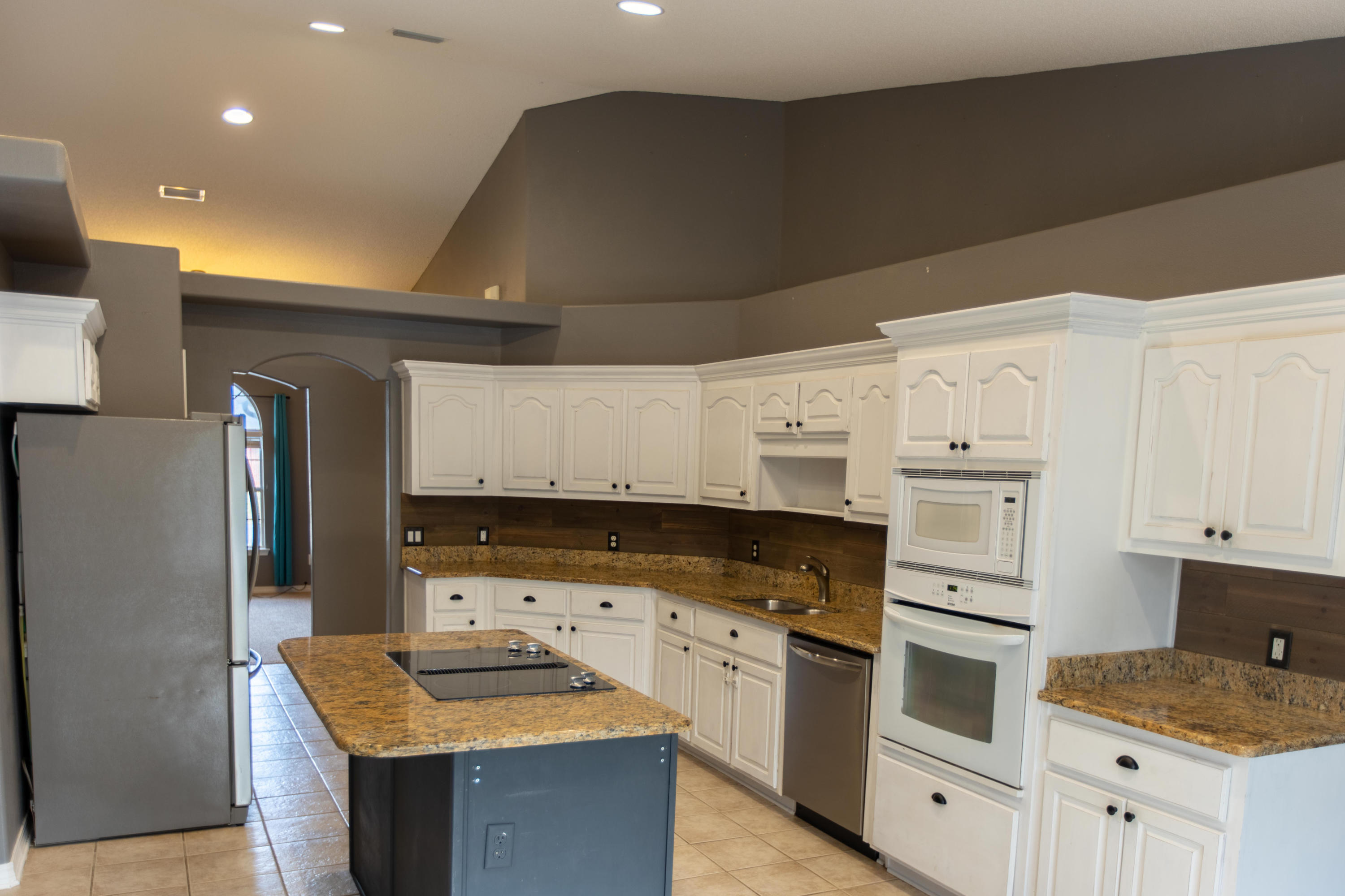 HOLLEY BY THE SEA - Residential