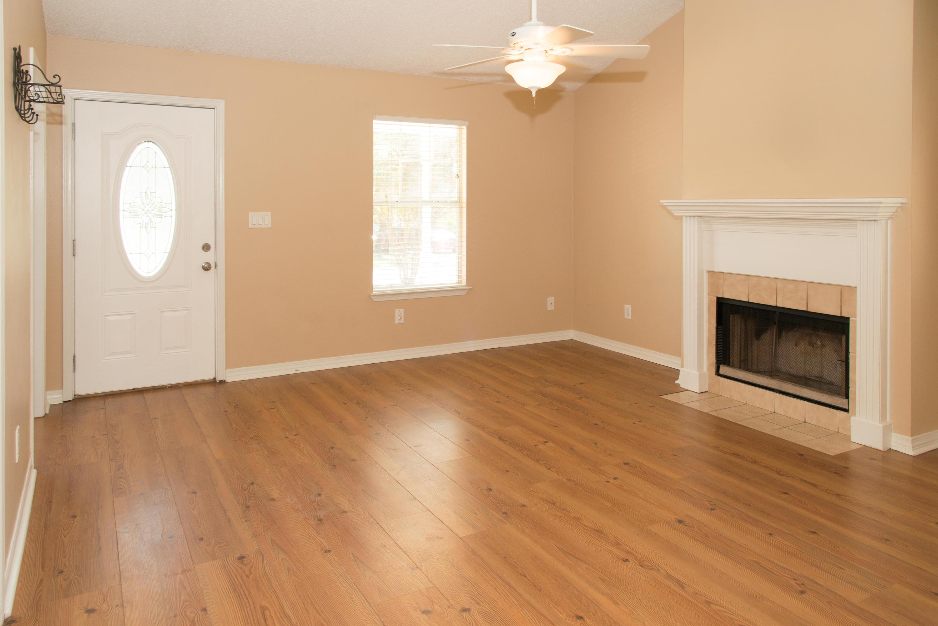 EAST BAY RIVER ESTATES 2ND ADDN - Residential Lease