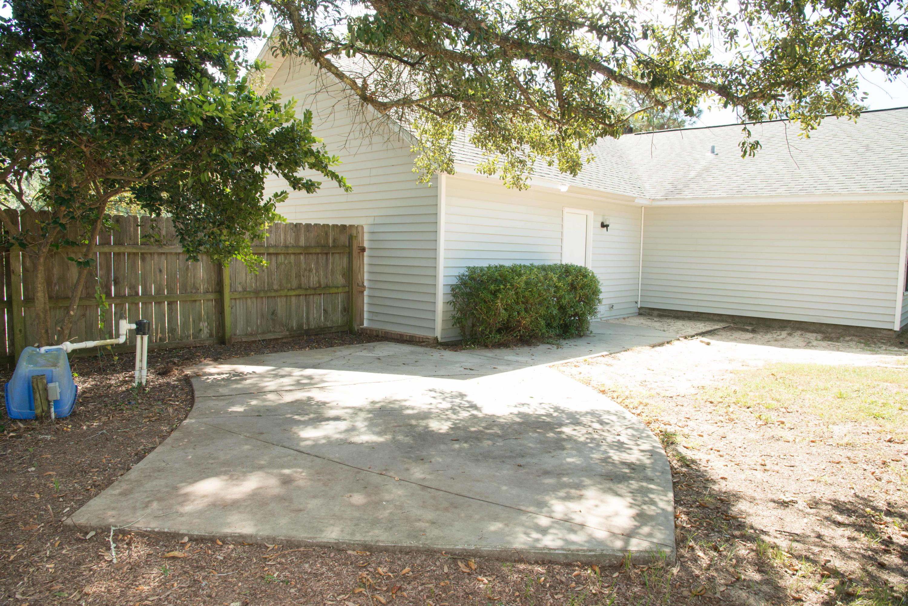 EAST BAY RIVER ESTATES 2ND ADDN - Residential Lease