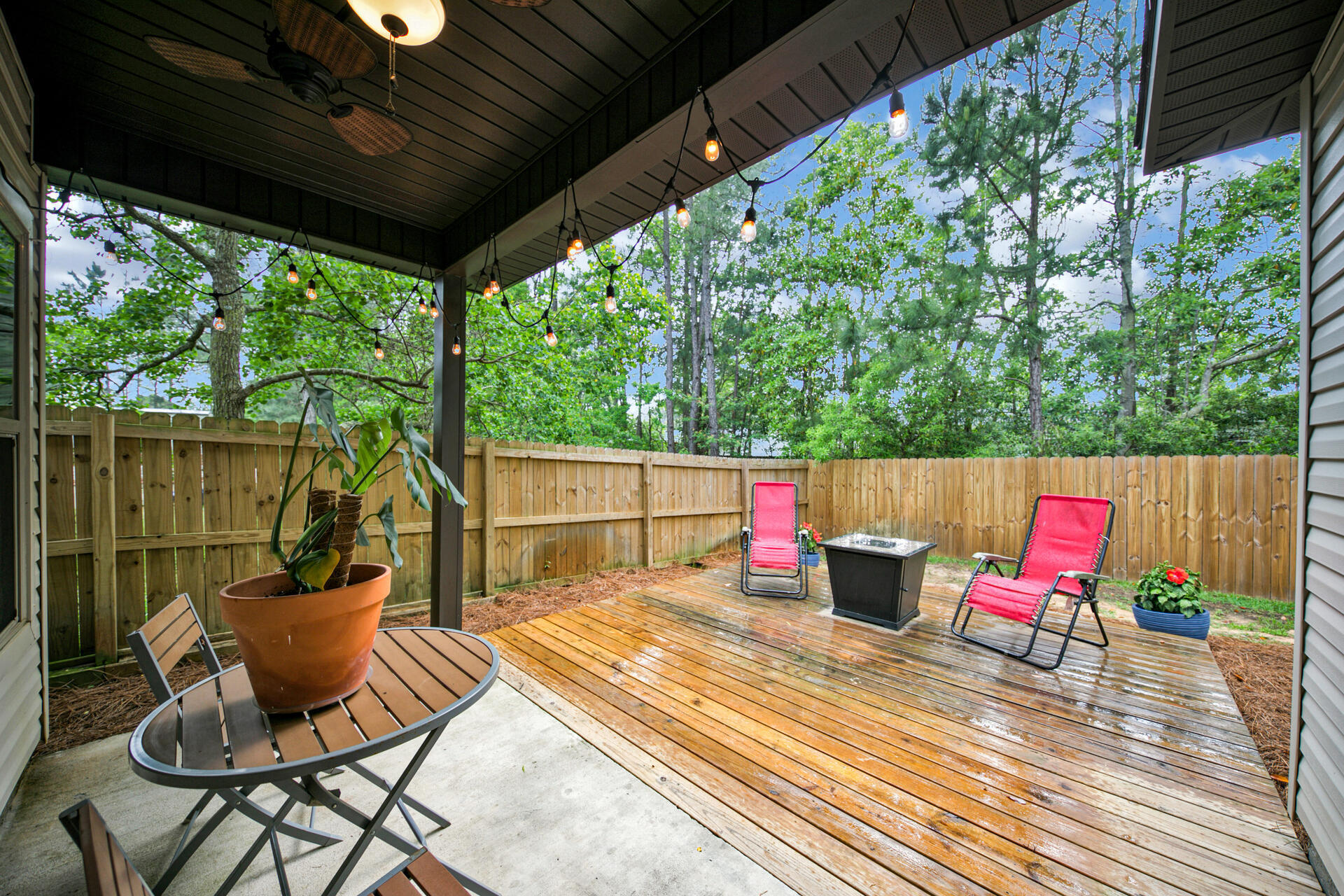 CRESCENT SHORES - Residential