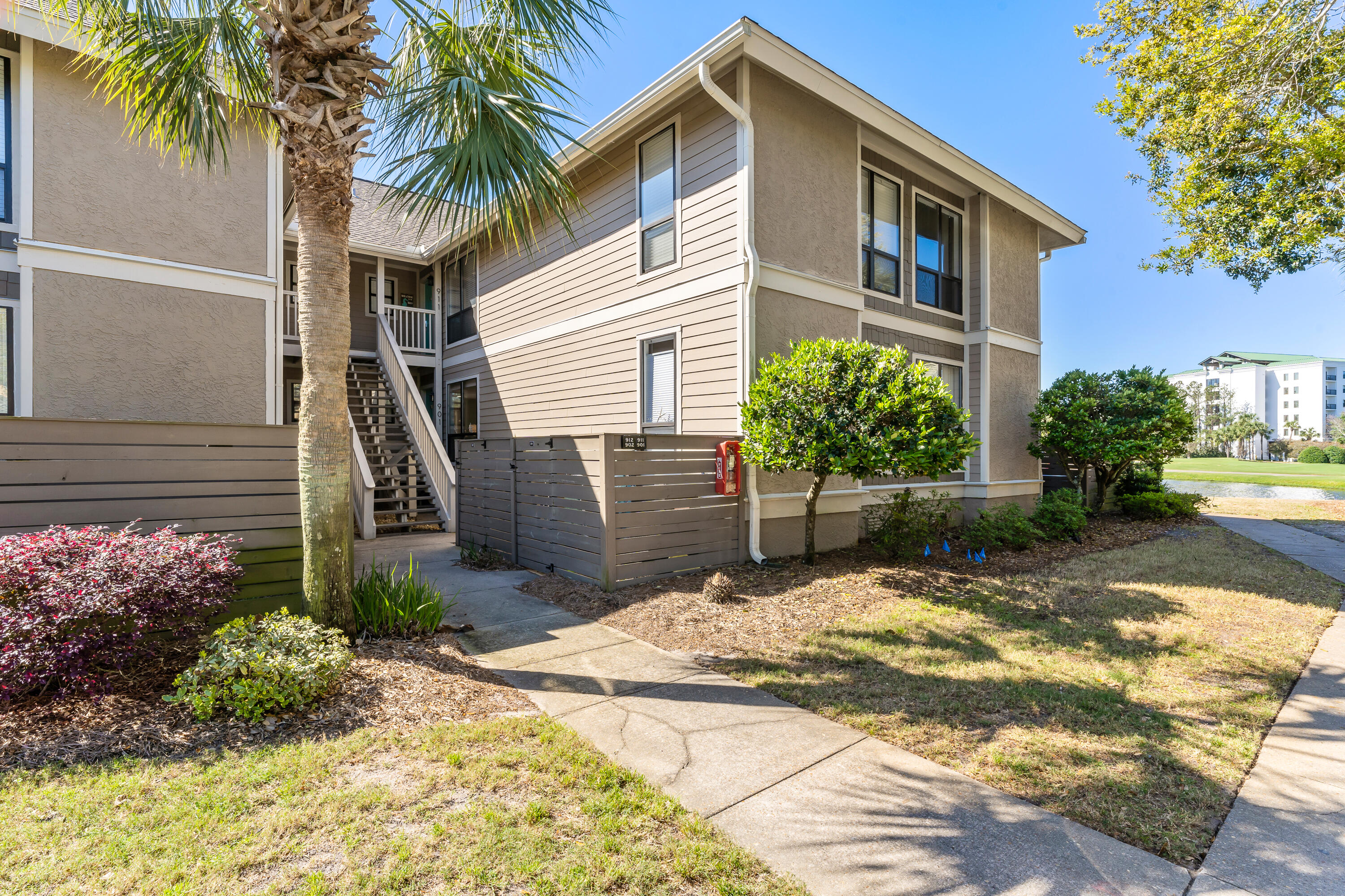 HARBOUR POINT CONDOSandestin Golf and Beach Resort - Residential