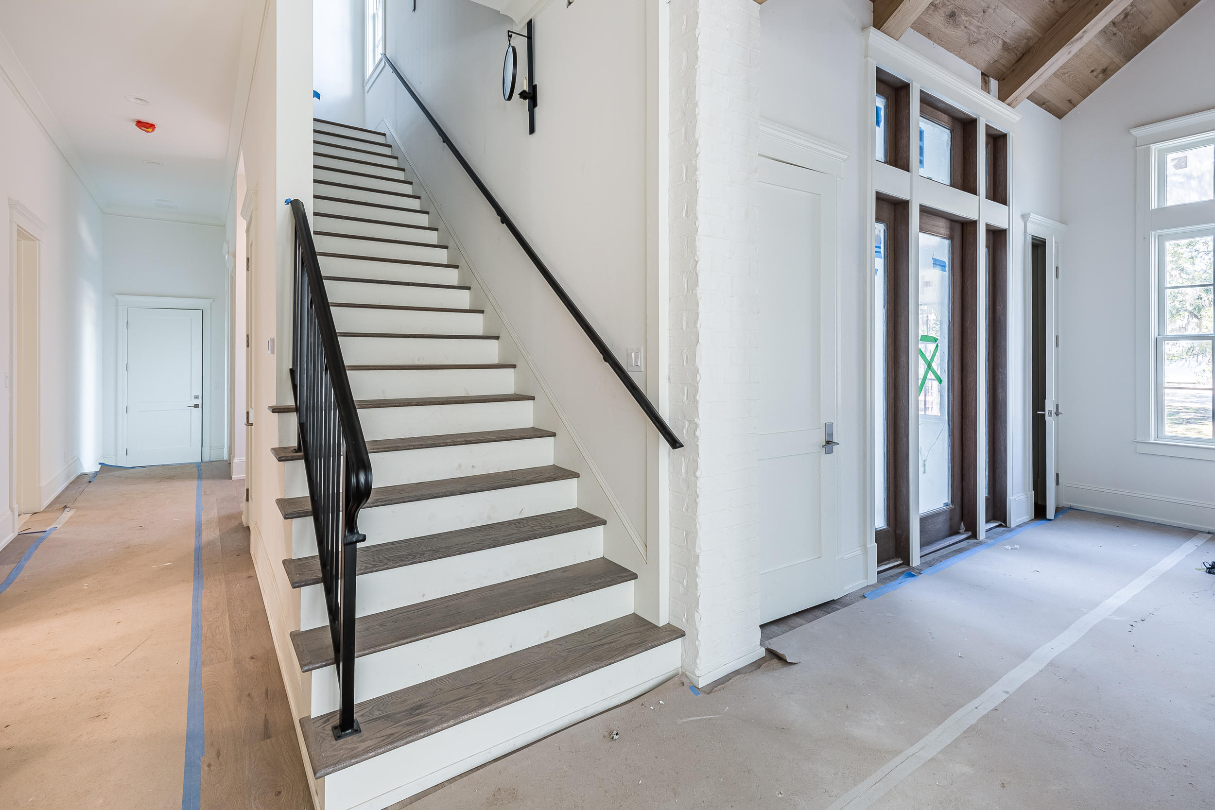 CHURCHILL OAKS - Residential