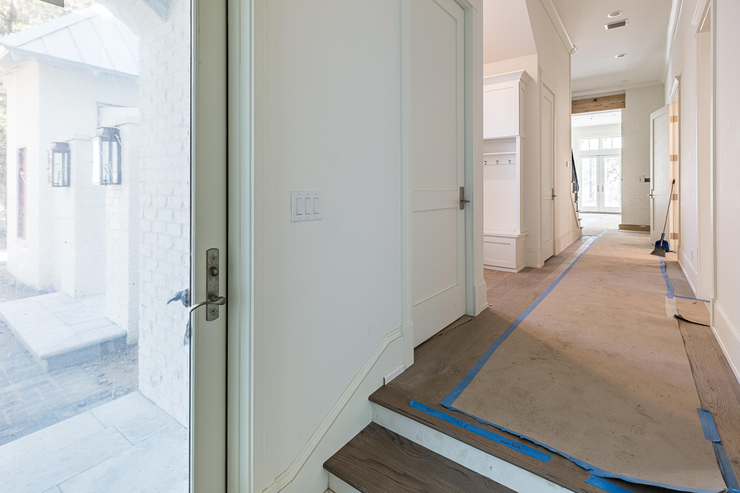 CHURCHILL OAKS - Residential