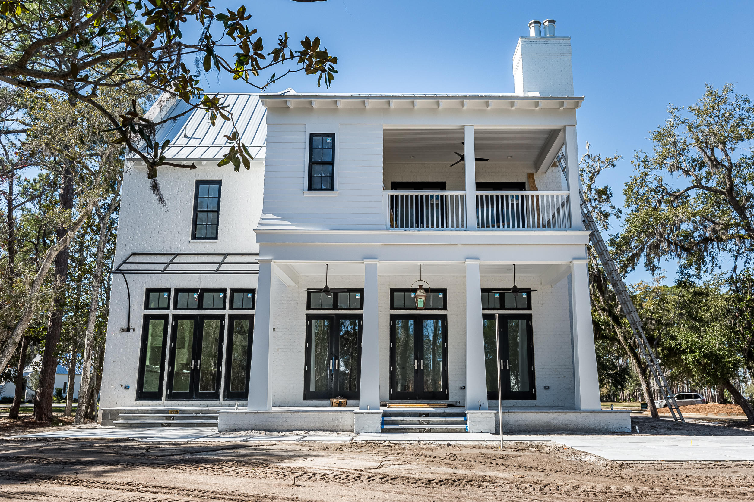 CHURCHILL OAKS - Residential