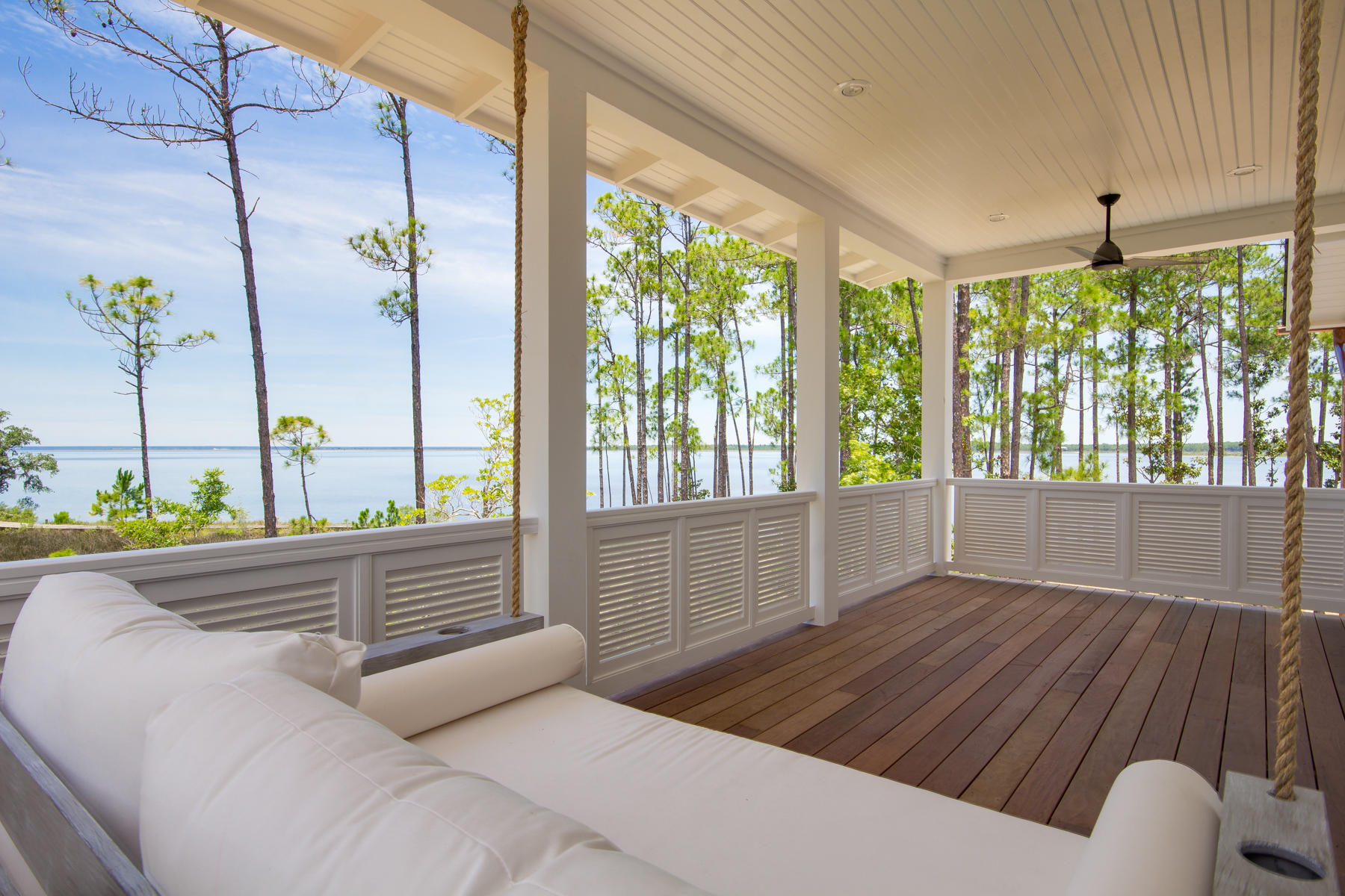 CHURCHILL OAKS - Residential