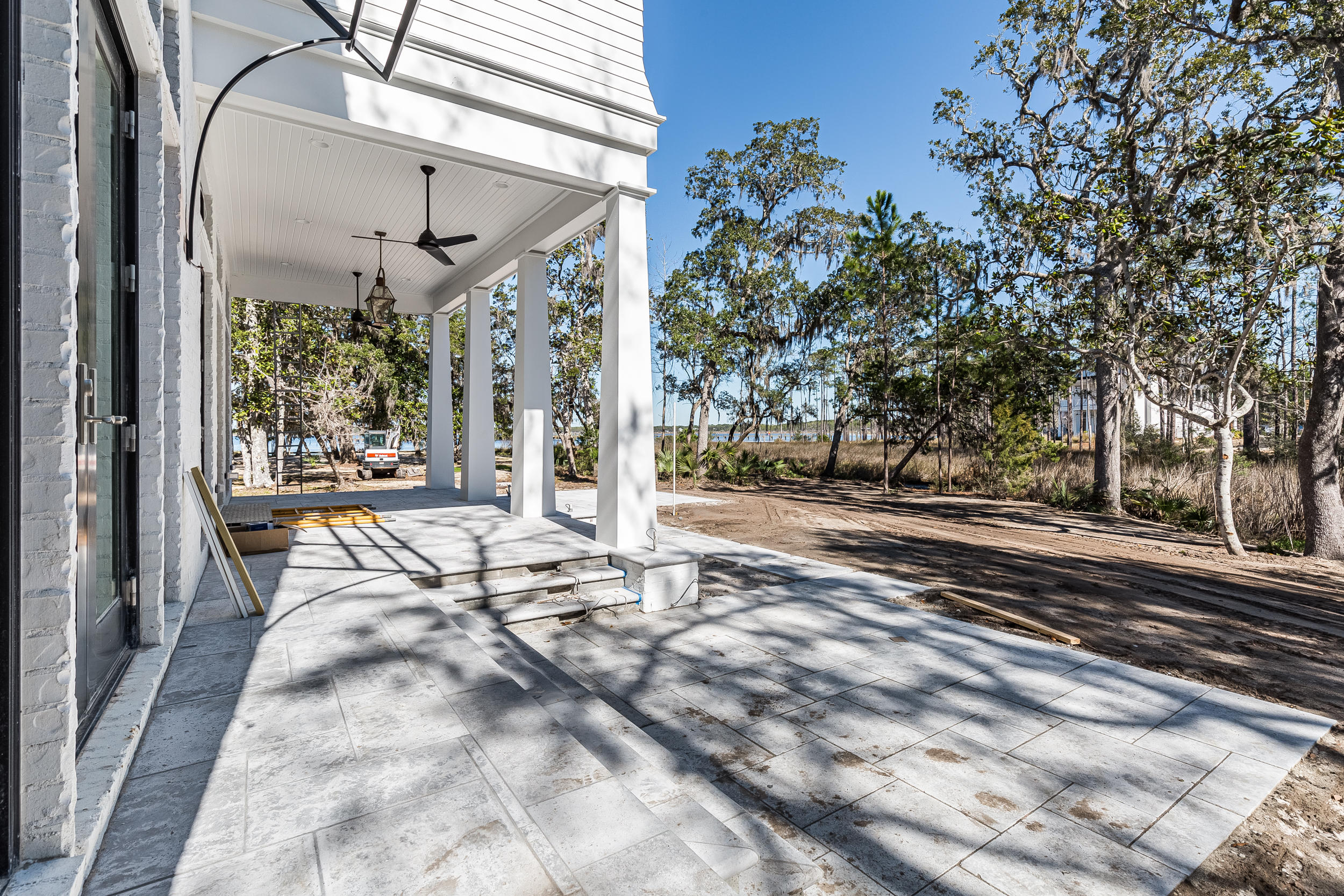 CHURCHILL OAKS - Residential