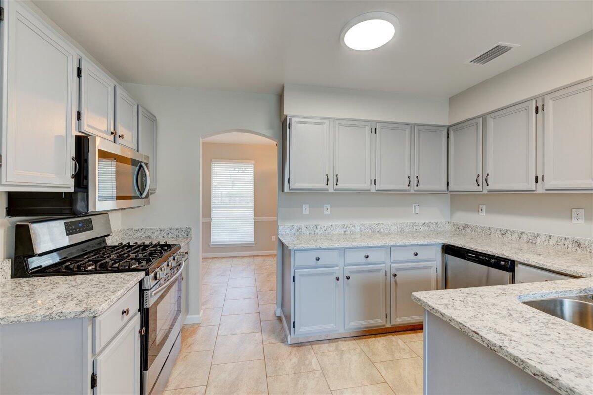 BRISTOL PARK - Residential