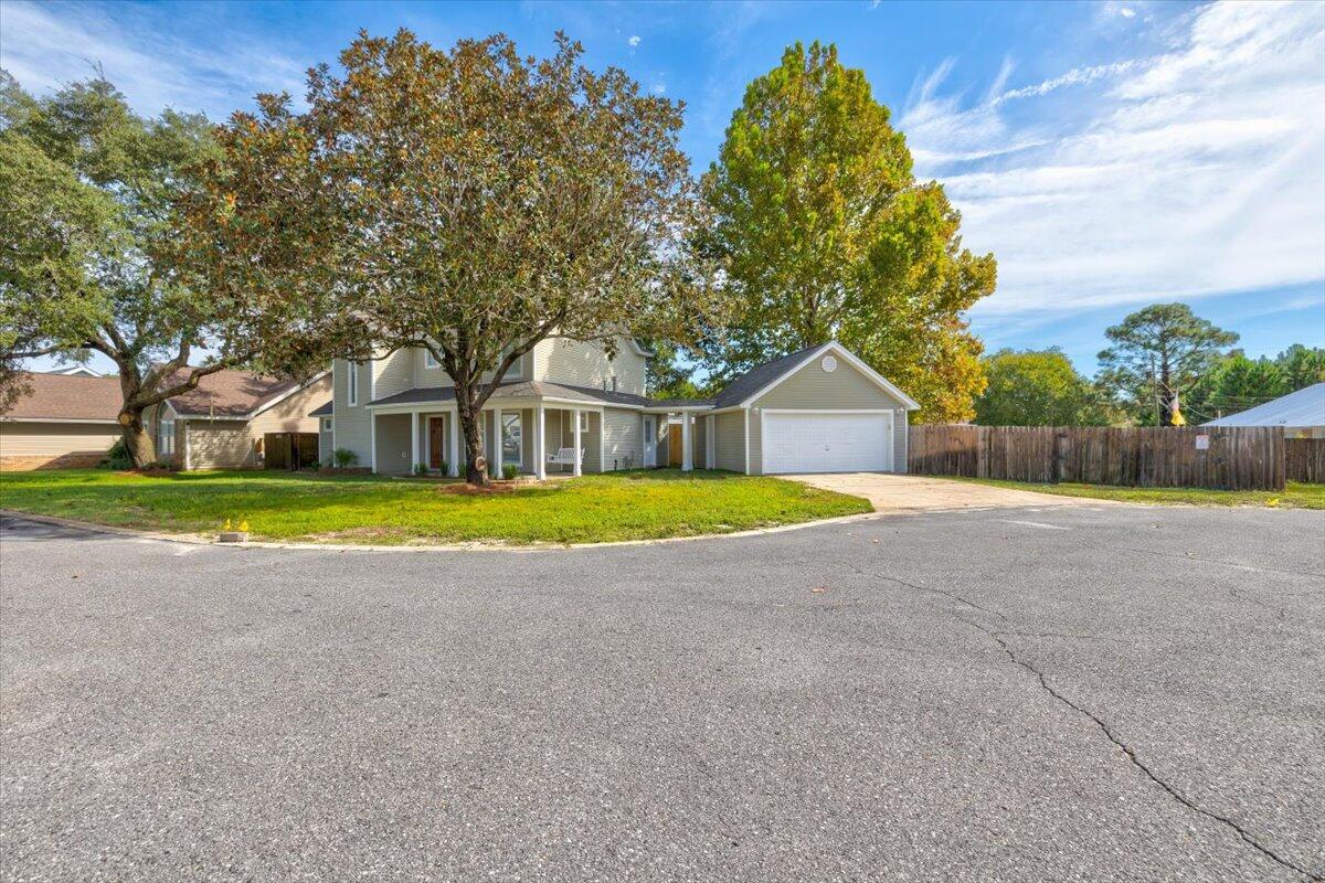 BRISTOL PARK - Residential