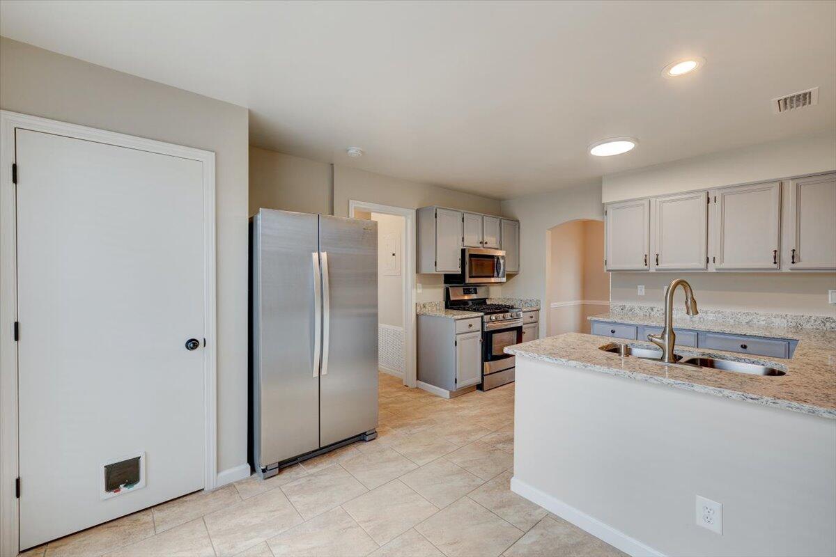 BRISTOL PARK - Residential