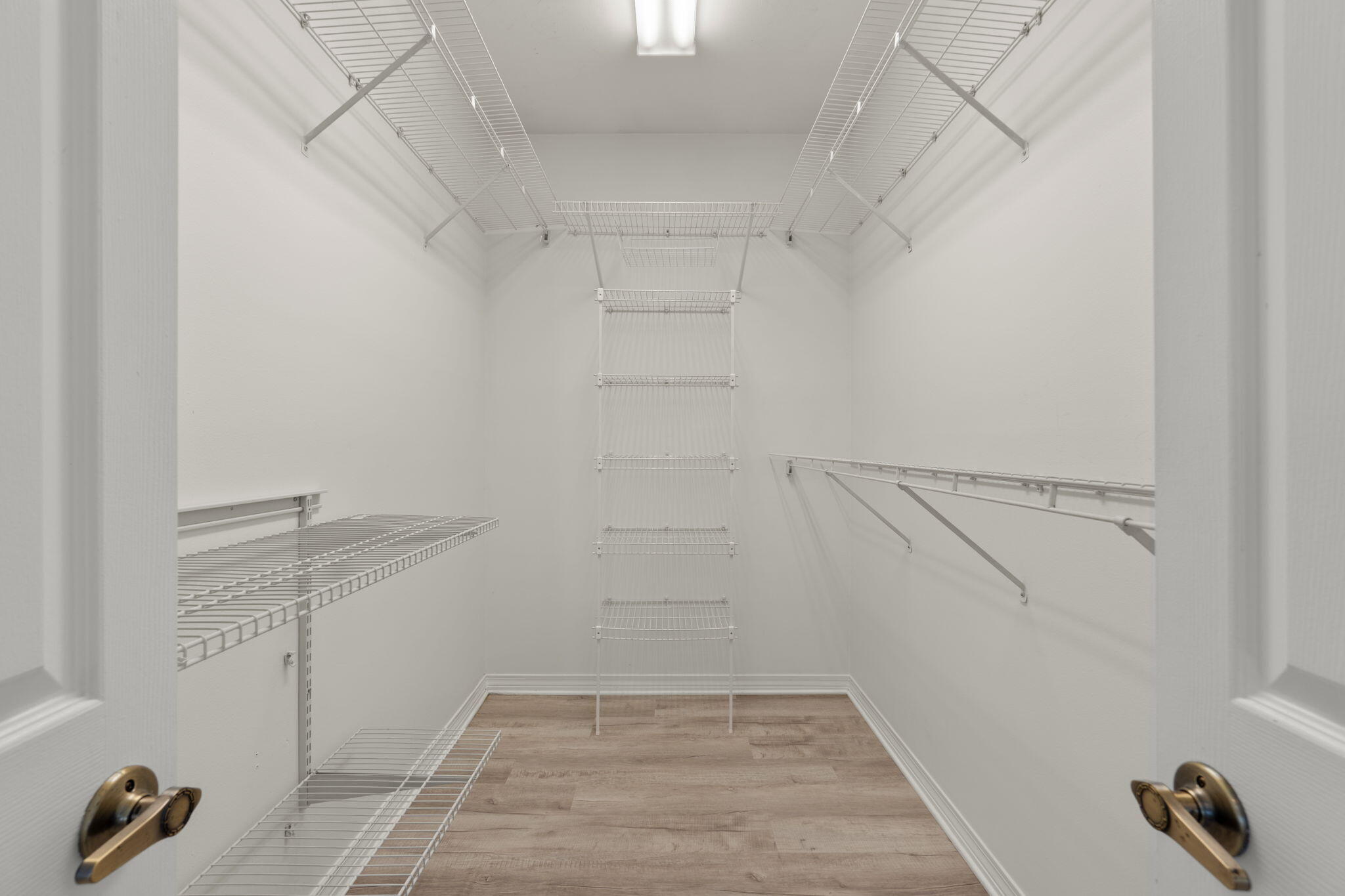 EMERALD BREEZE ESTATES - Residential