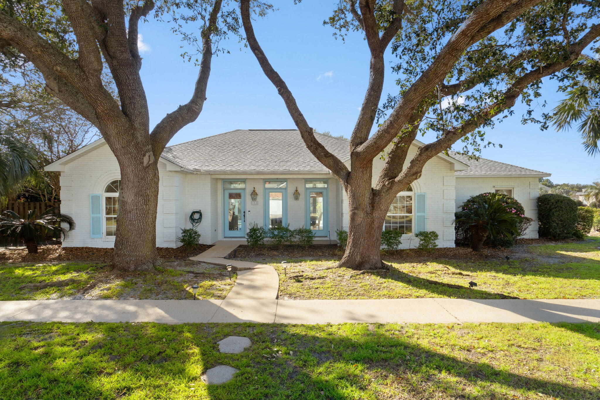 EMERALD BREEZE ESTATES - Residential