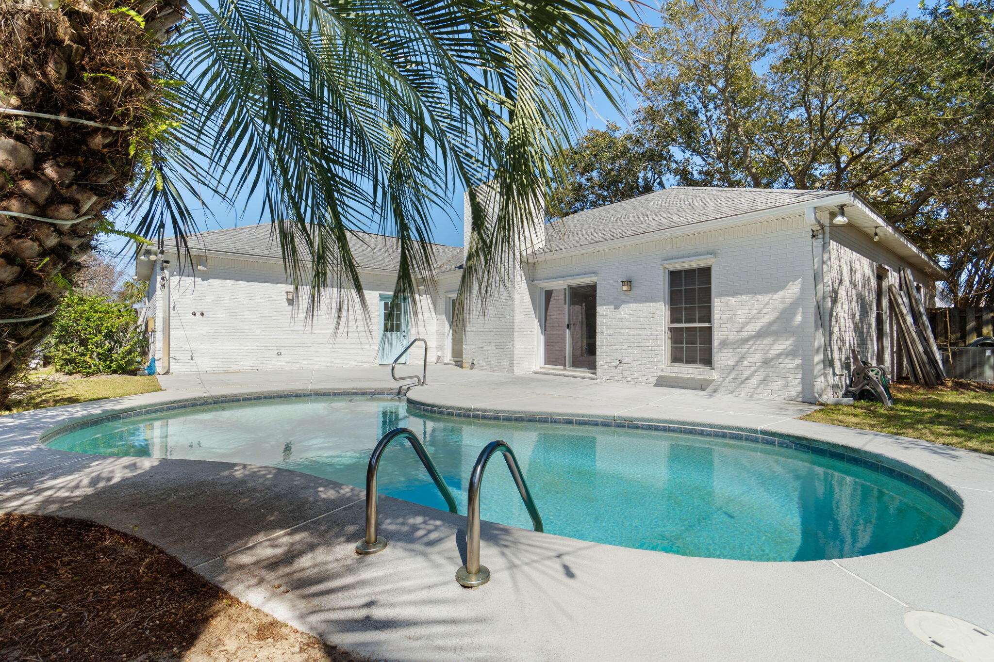 EMERALD BREEZE ESTATES - Residential