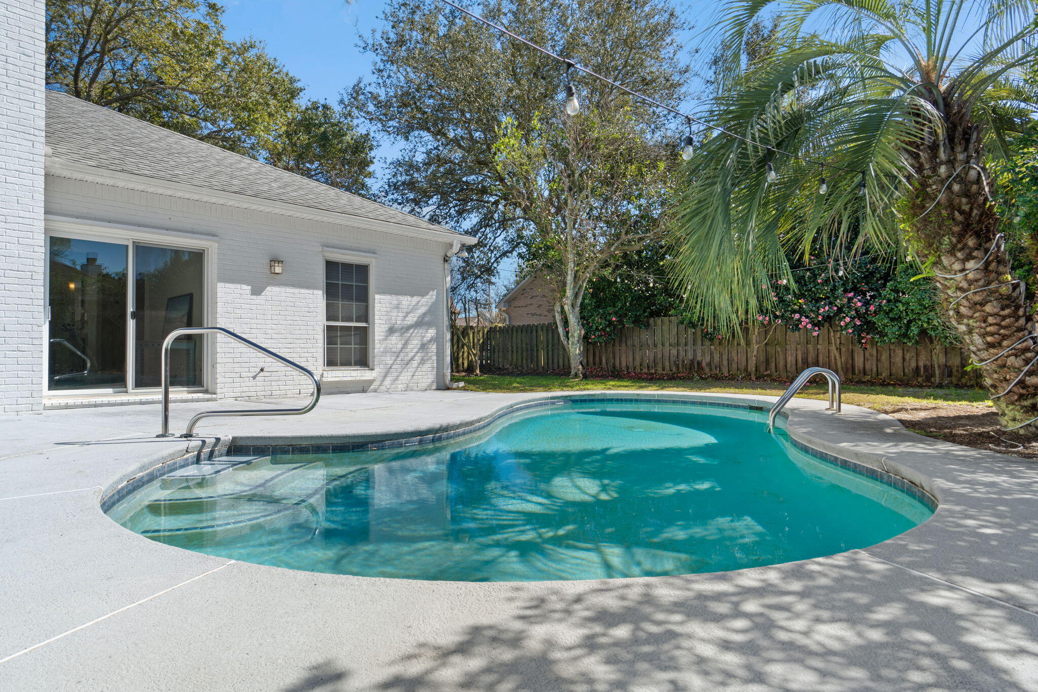 EMERALD BREEZE ESTATES - Residential