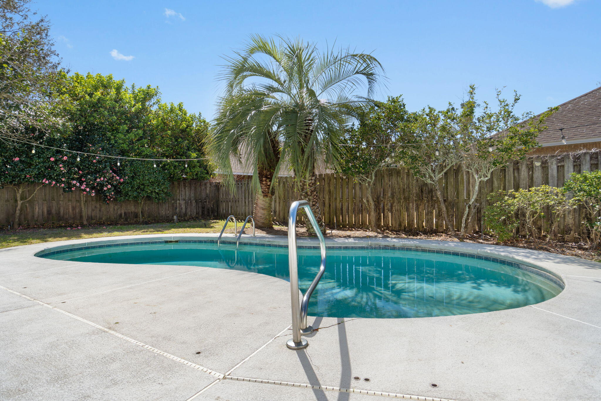 EMERALD BREEZE ESTATES - Residential