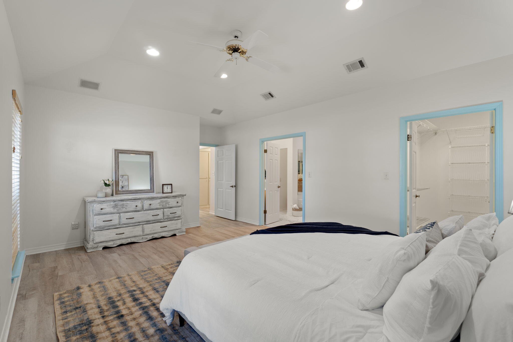 EMERALD BREEZE ESTATES - Residential