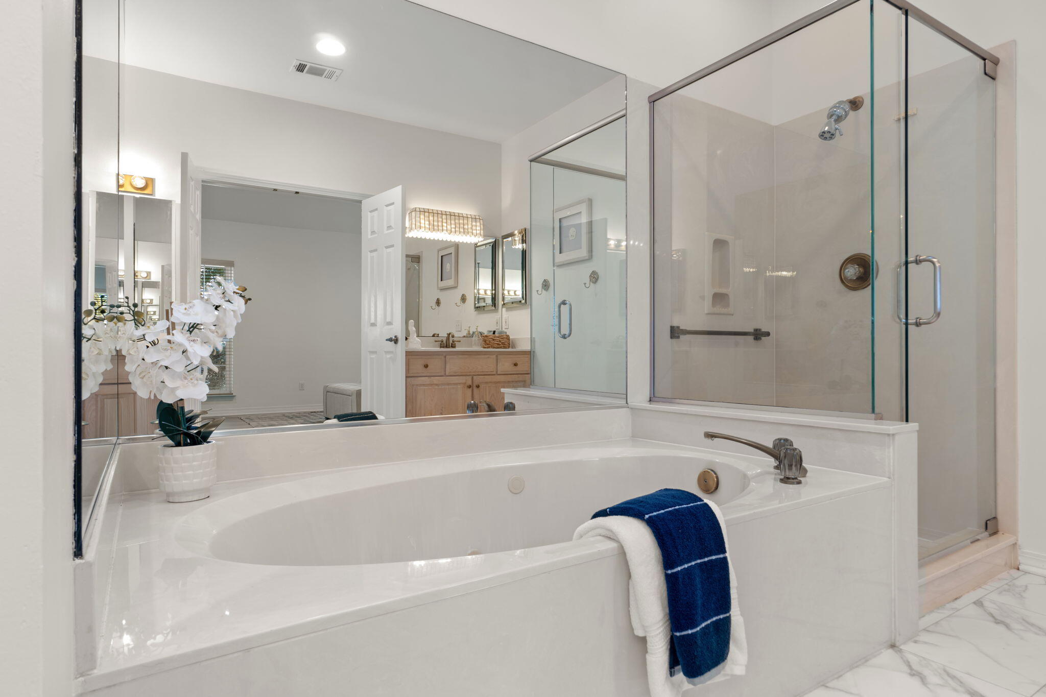 EMERALD BREEZE ESTATES - Residential