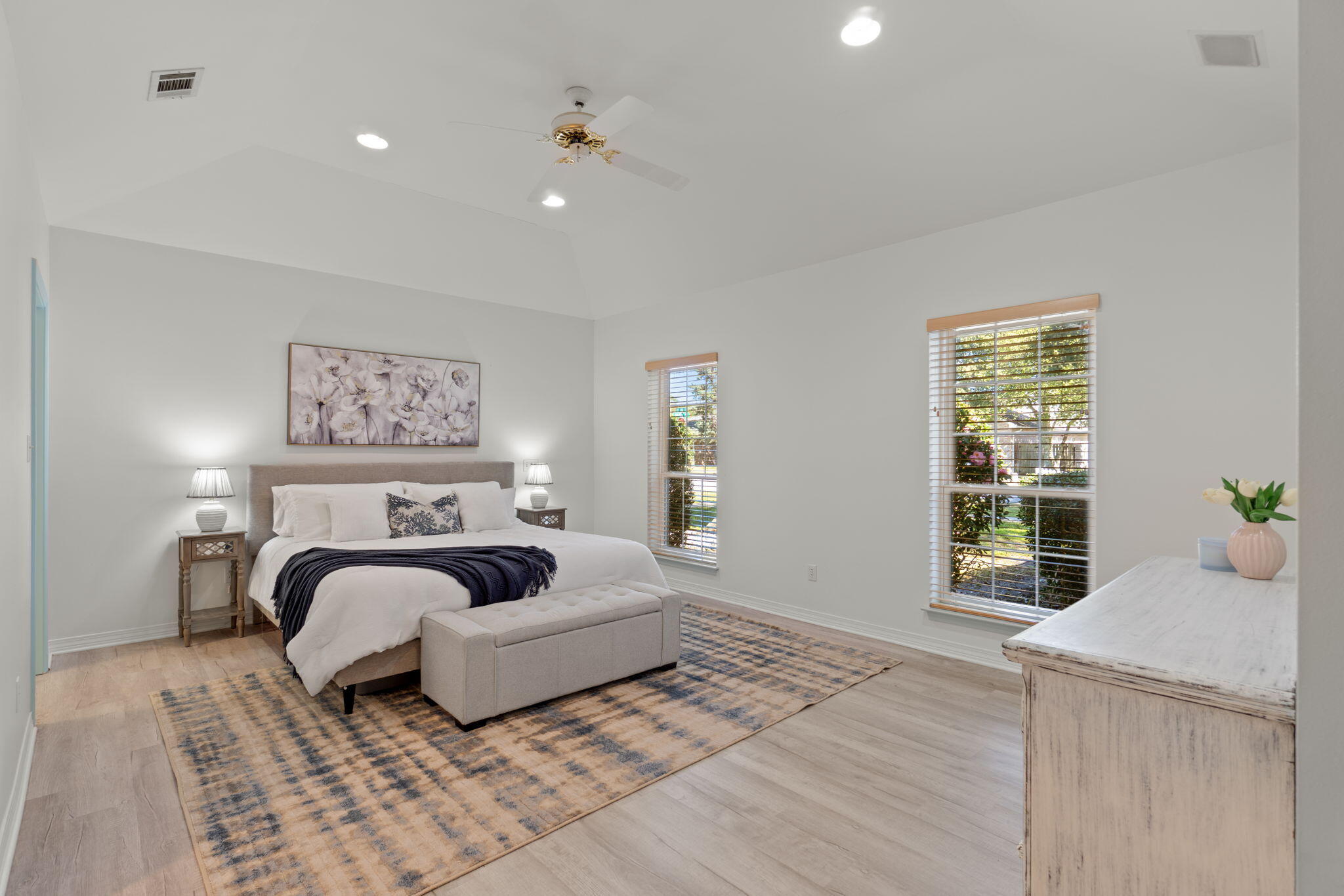 EMERALD BREEZE ESTATES - Residential