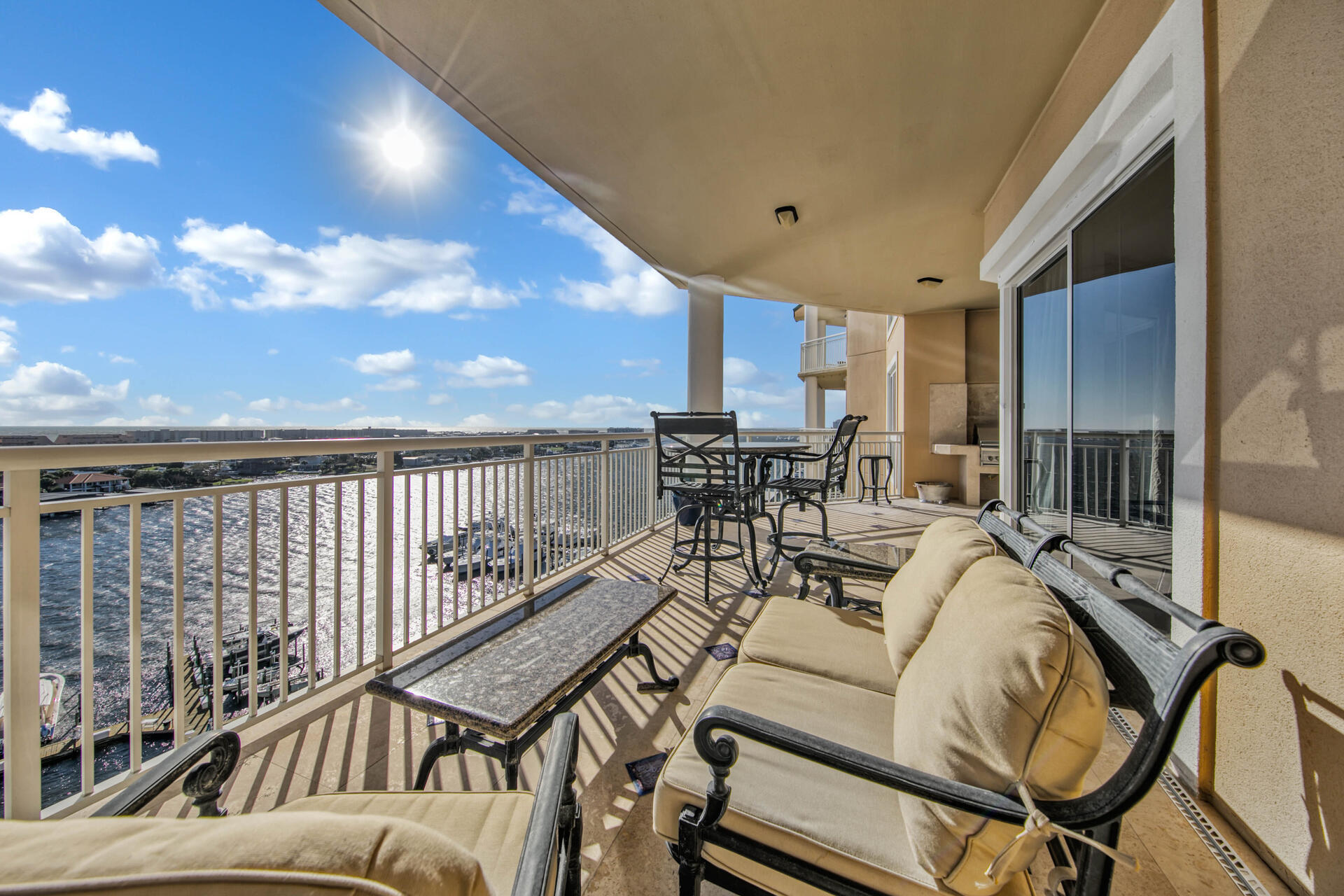 GRAND HARBOR - Residential