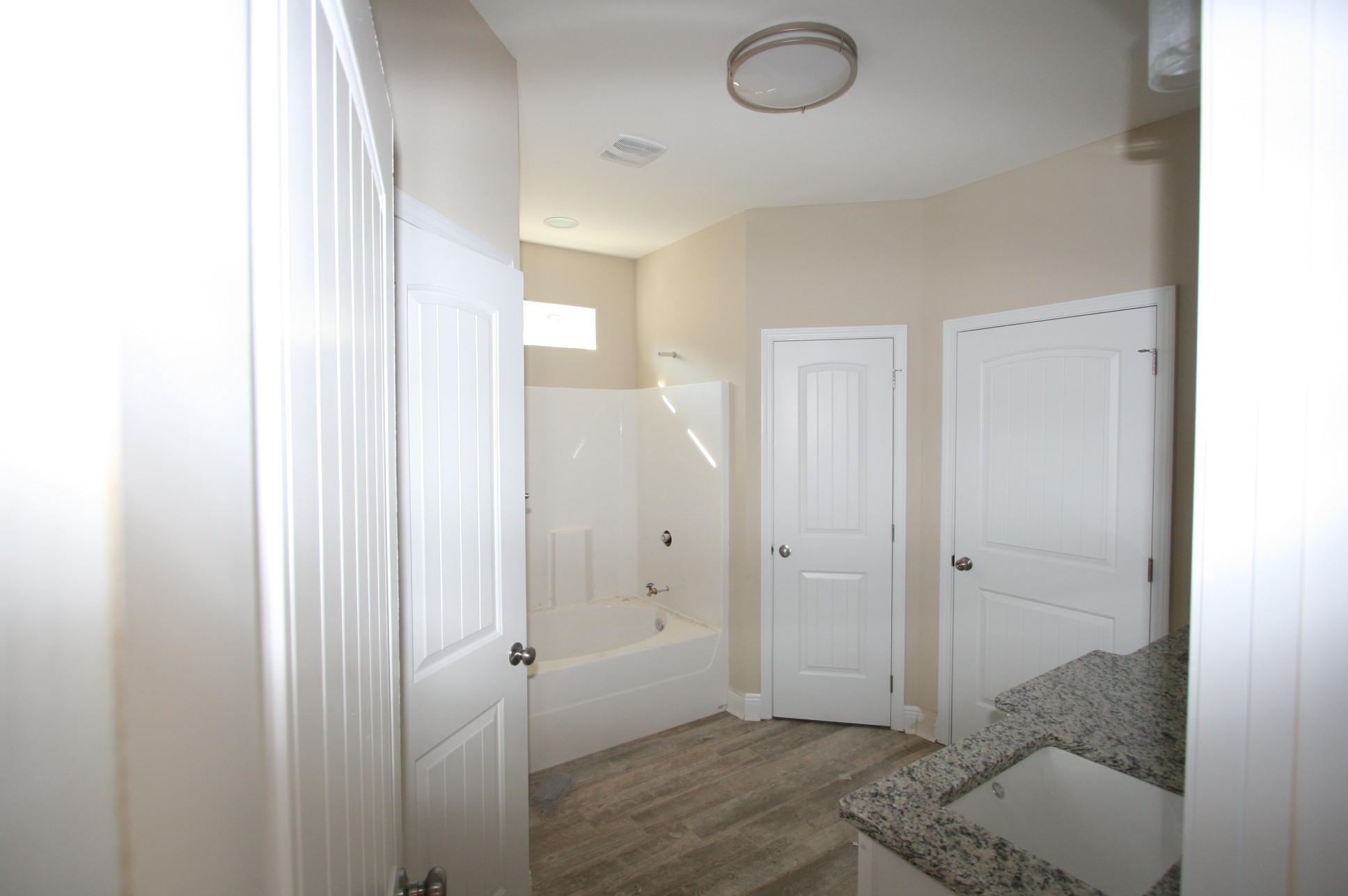 CRESCENT SHORES - Residential