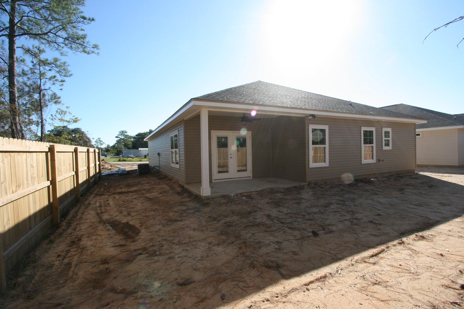 CRESCENT SHORES - Residential