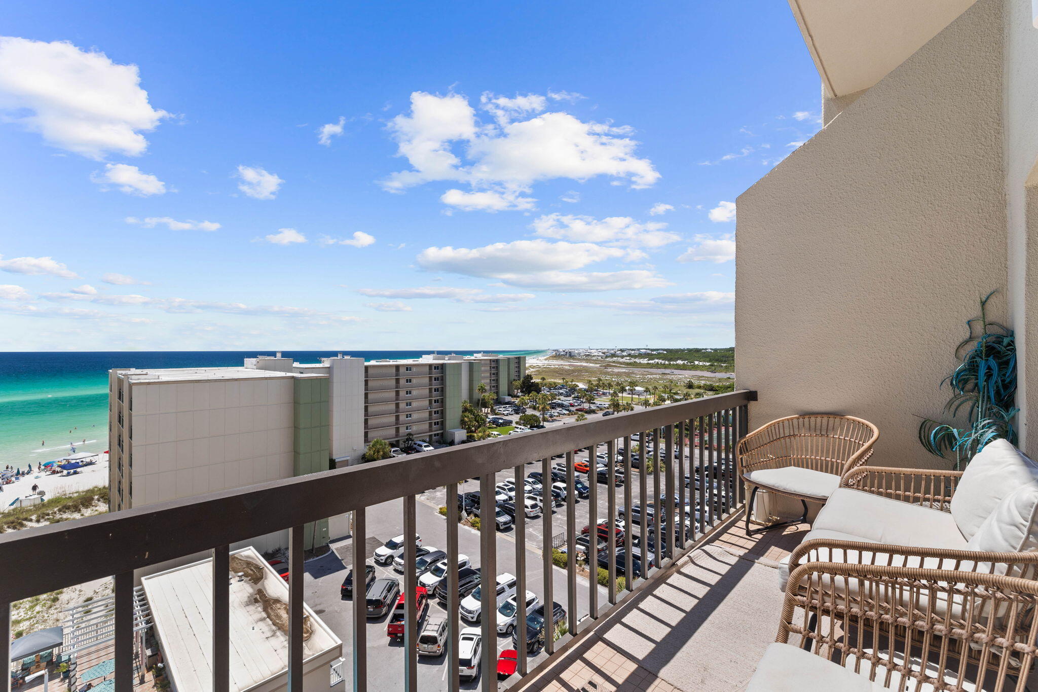 PINNACLE PORT - Residential