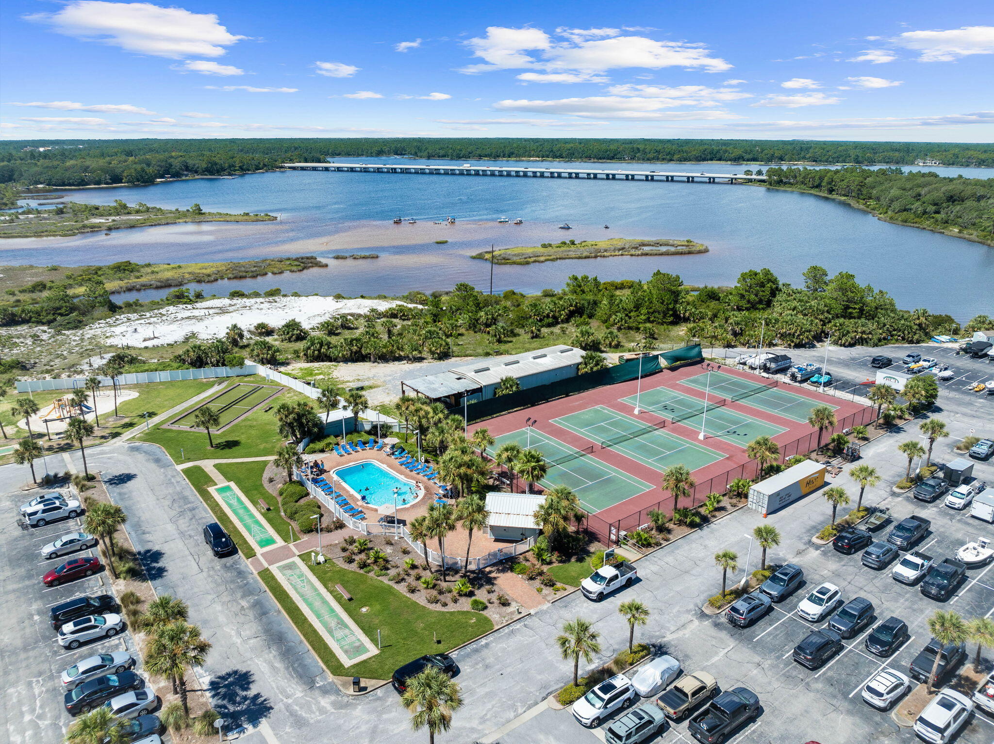 PINNACLE PORT - Residential