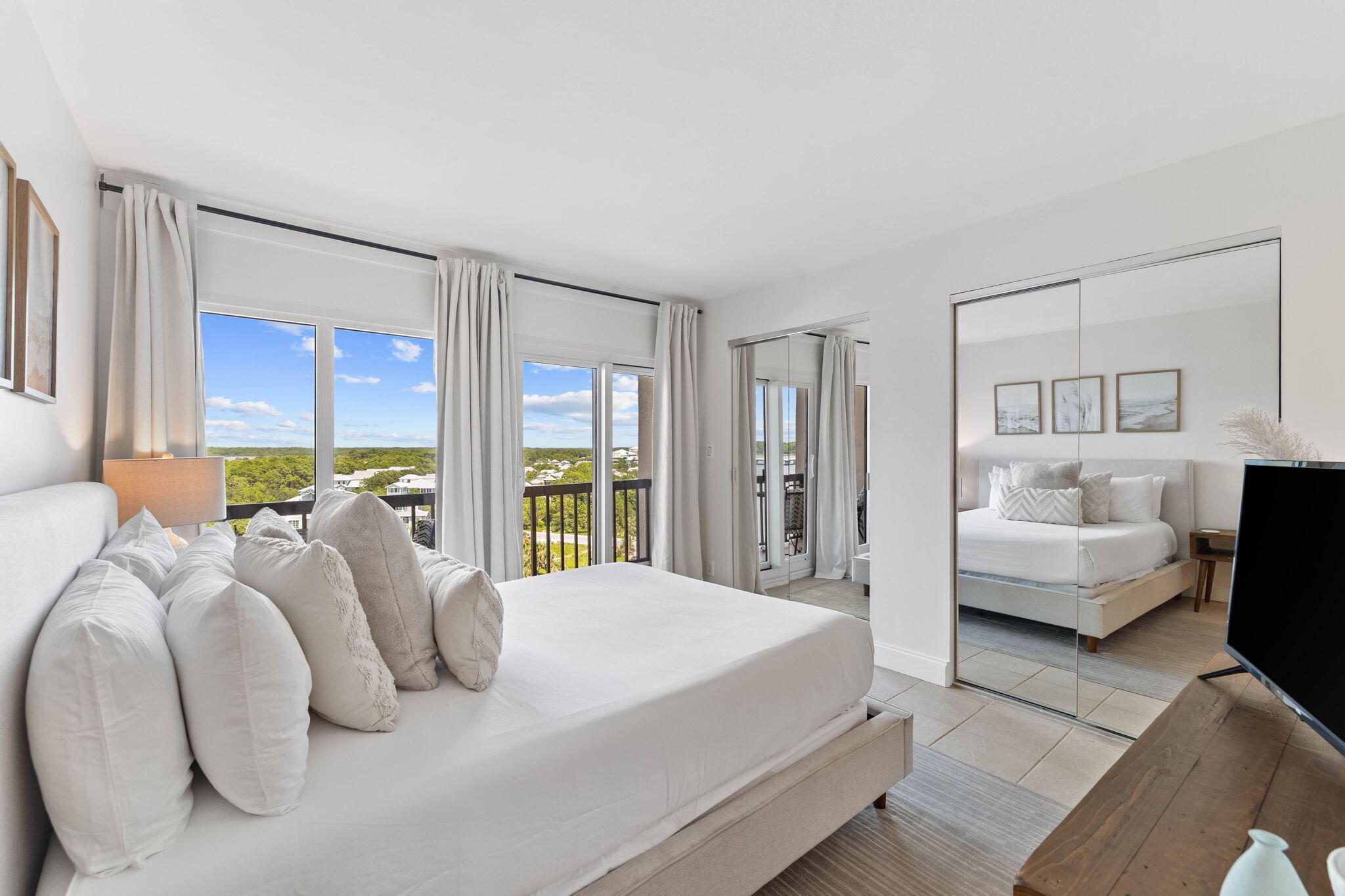 PINNACLE PORT - Residential