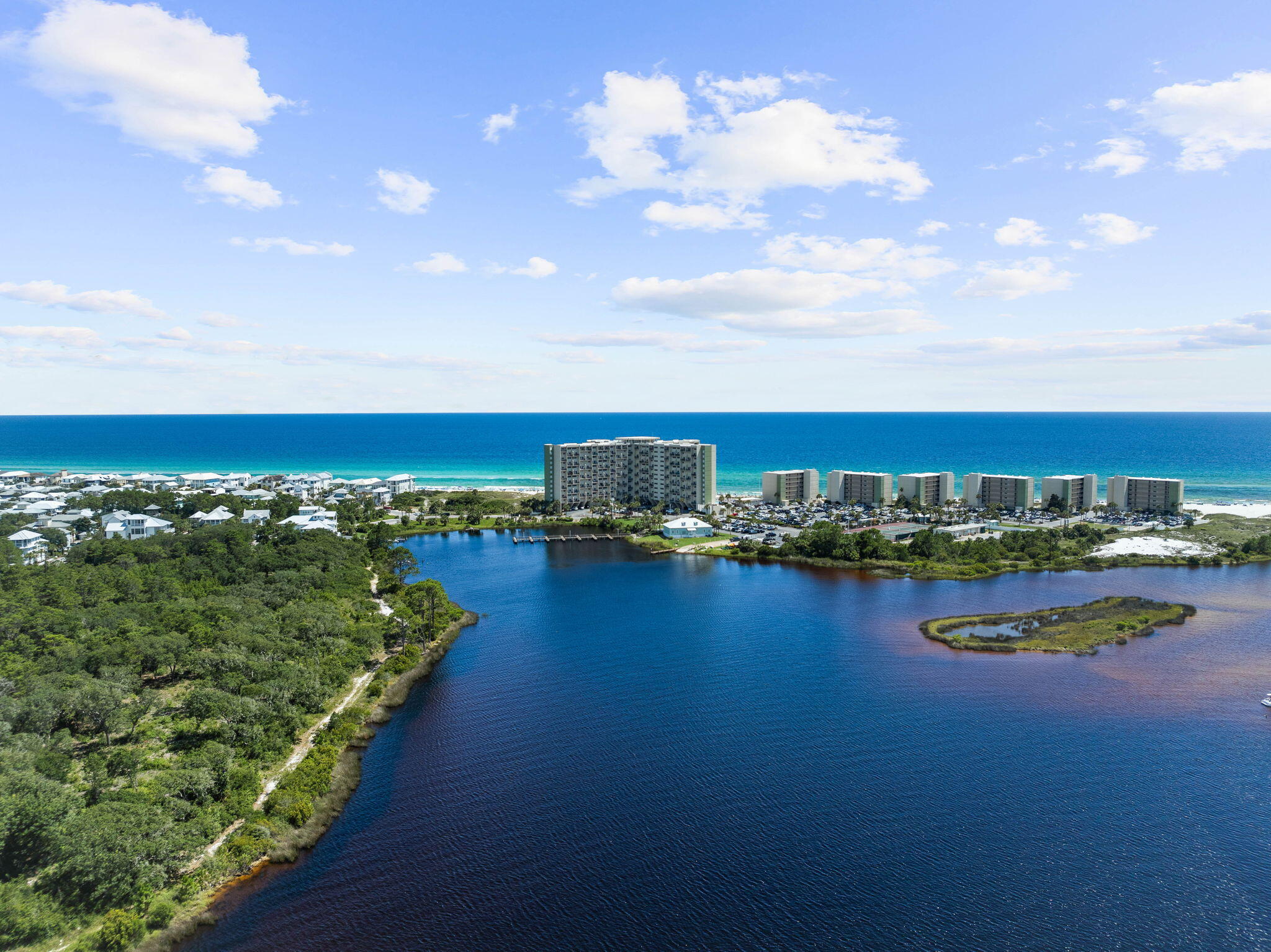 PINNACLE PORT - Residential