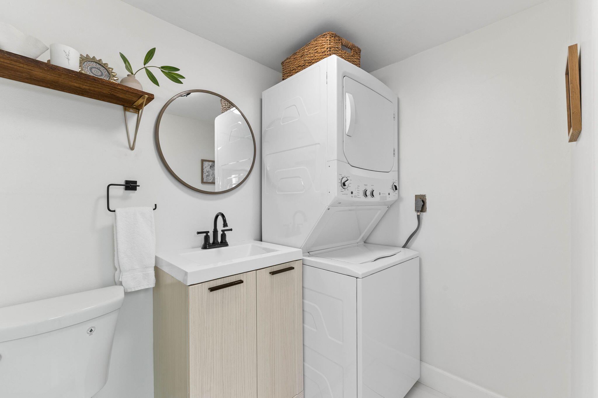 PINNACLE PORT - Residential