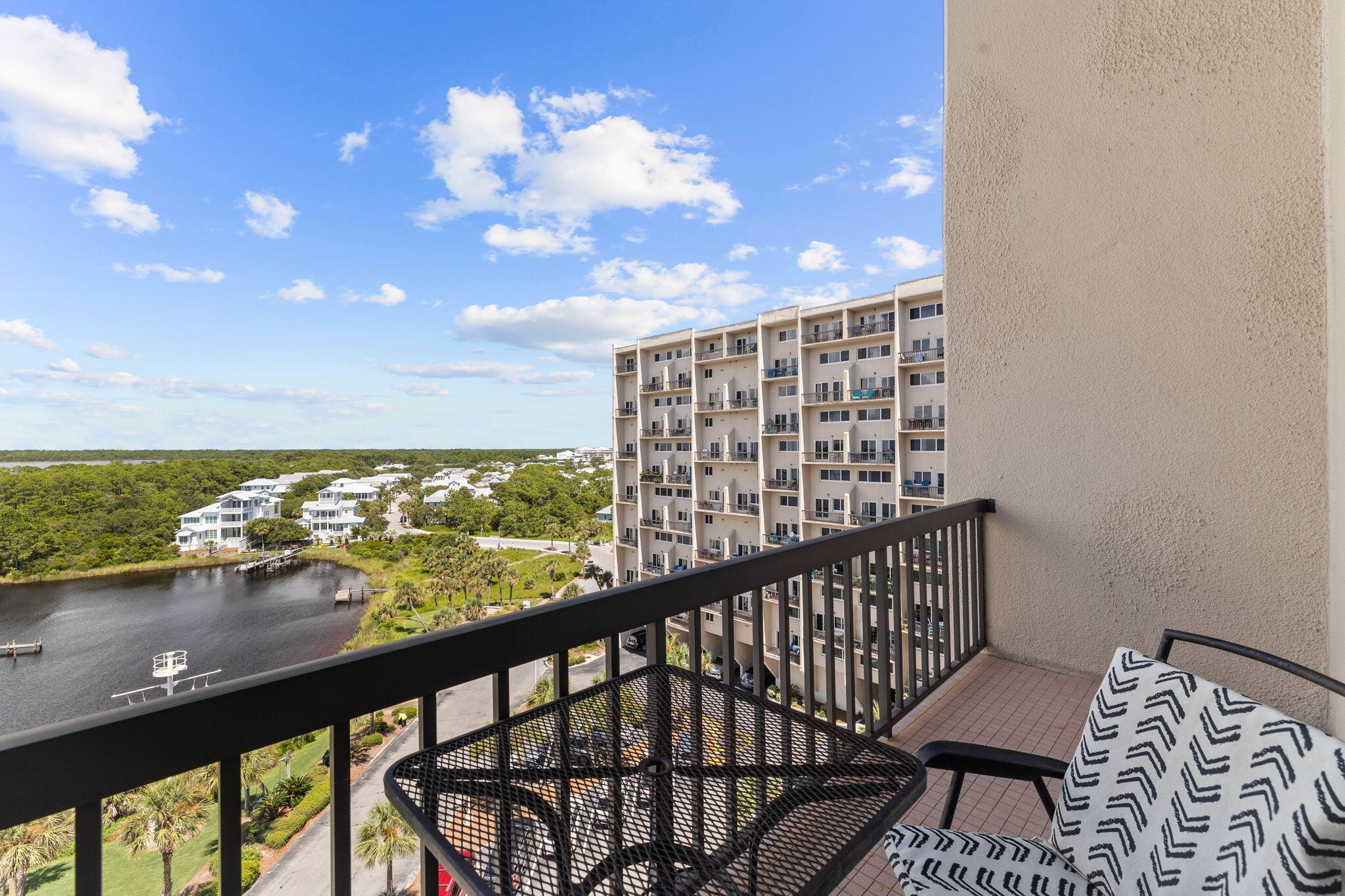 PINNACLE PORT - Residential