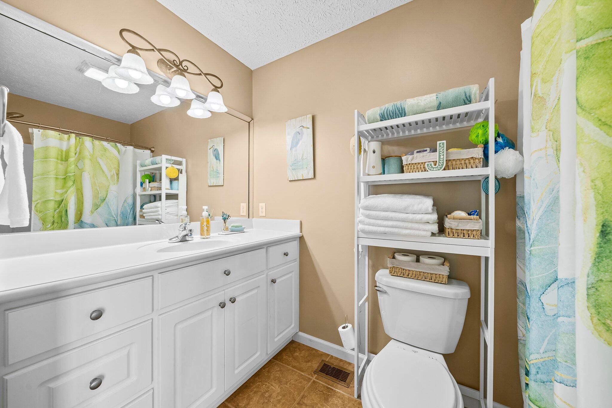 North Lagoon Oaks 7th Add - Residential