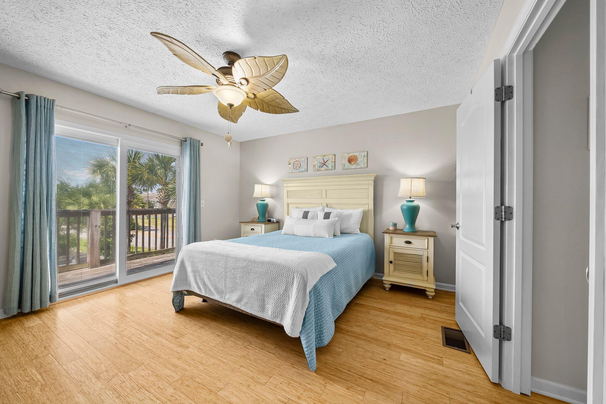 North Lagoon Oaks 7th Add - Residential