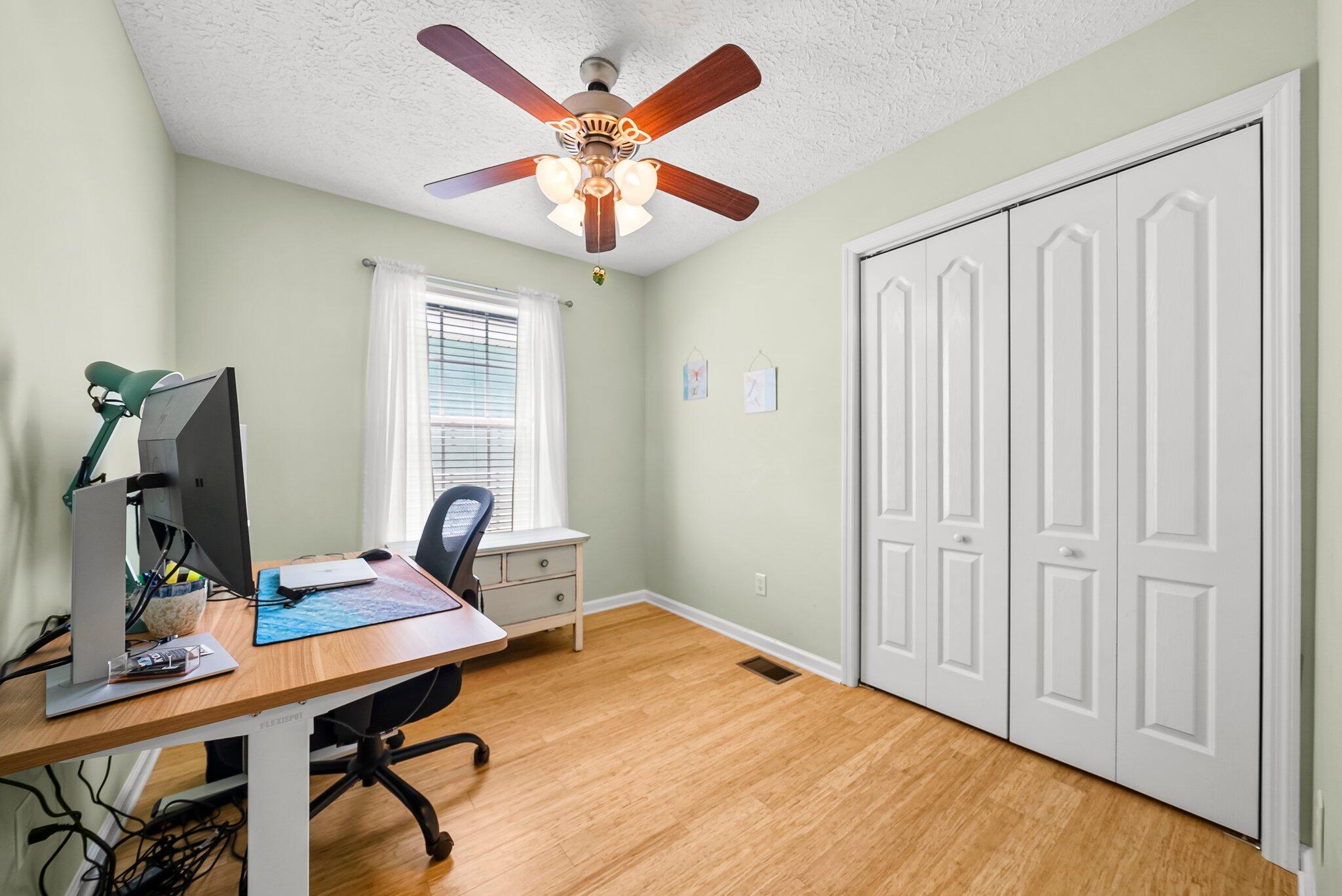 North Lagoon Oaks 7th Add - Residential