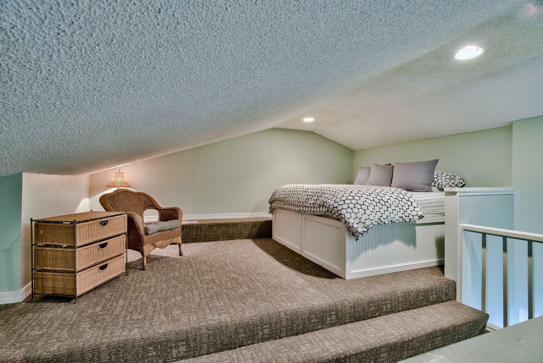 BLUE TIDE CONDO - Residential