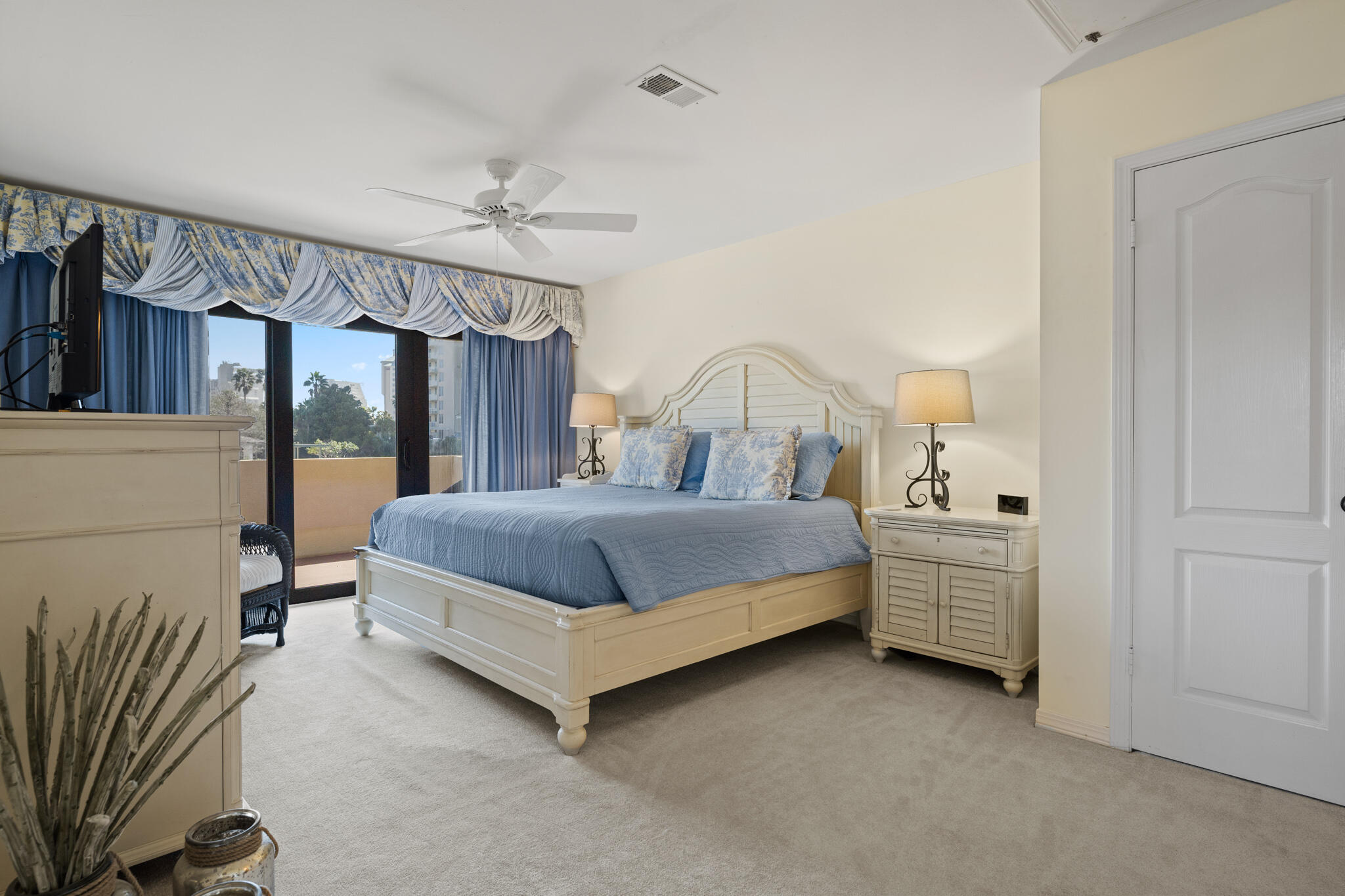 BEACHWALK VILLAS PH 12 - Residential