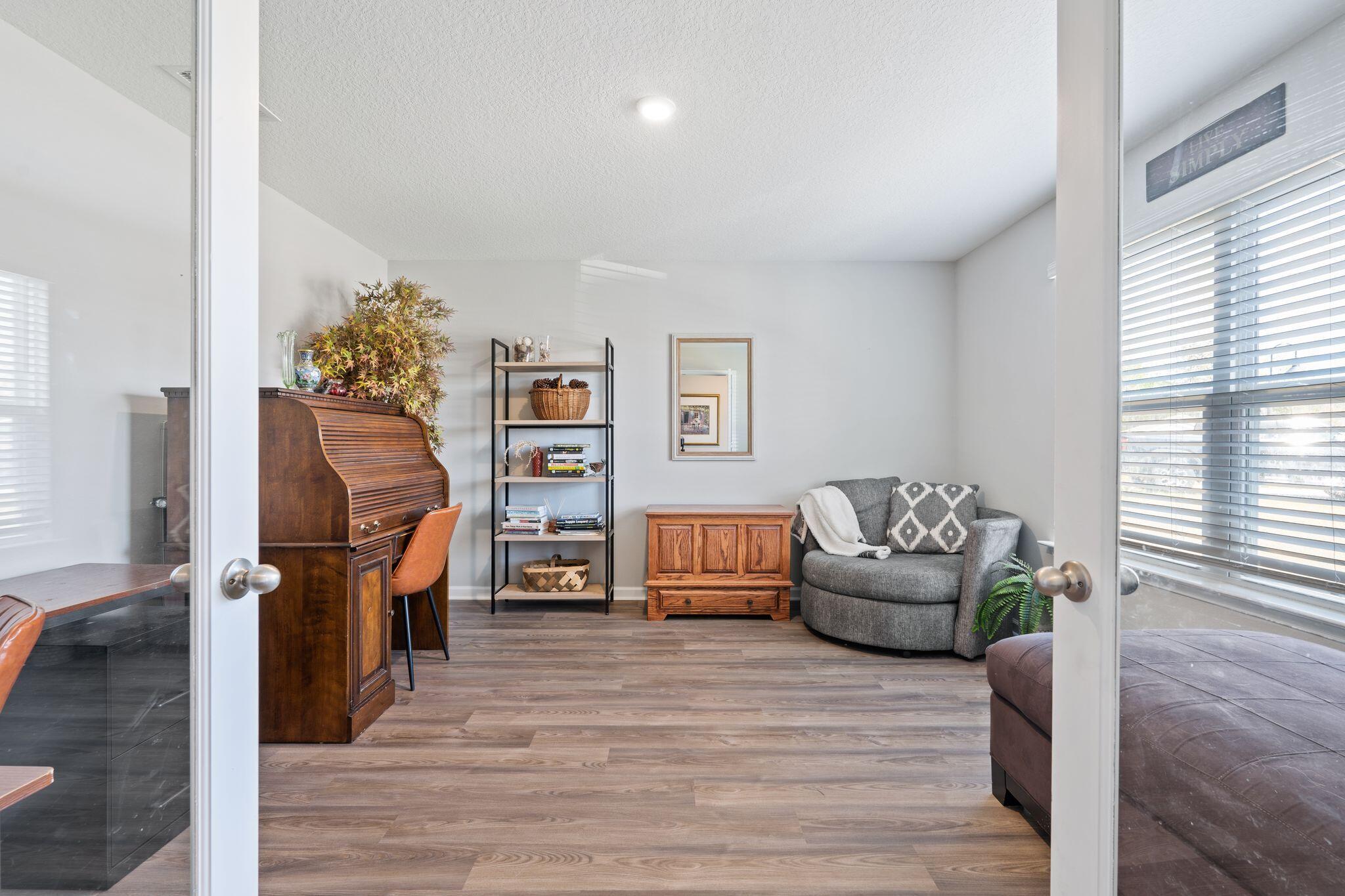 LAFAYETTE CREEK LANDING - Residential