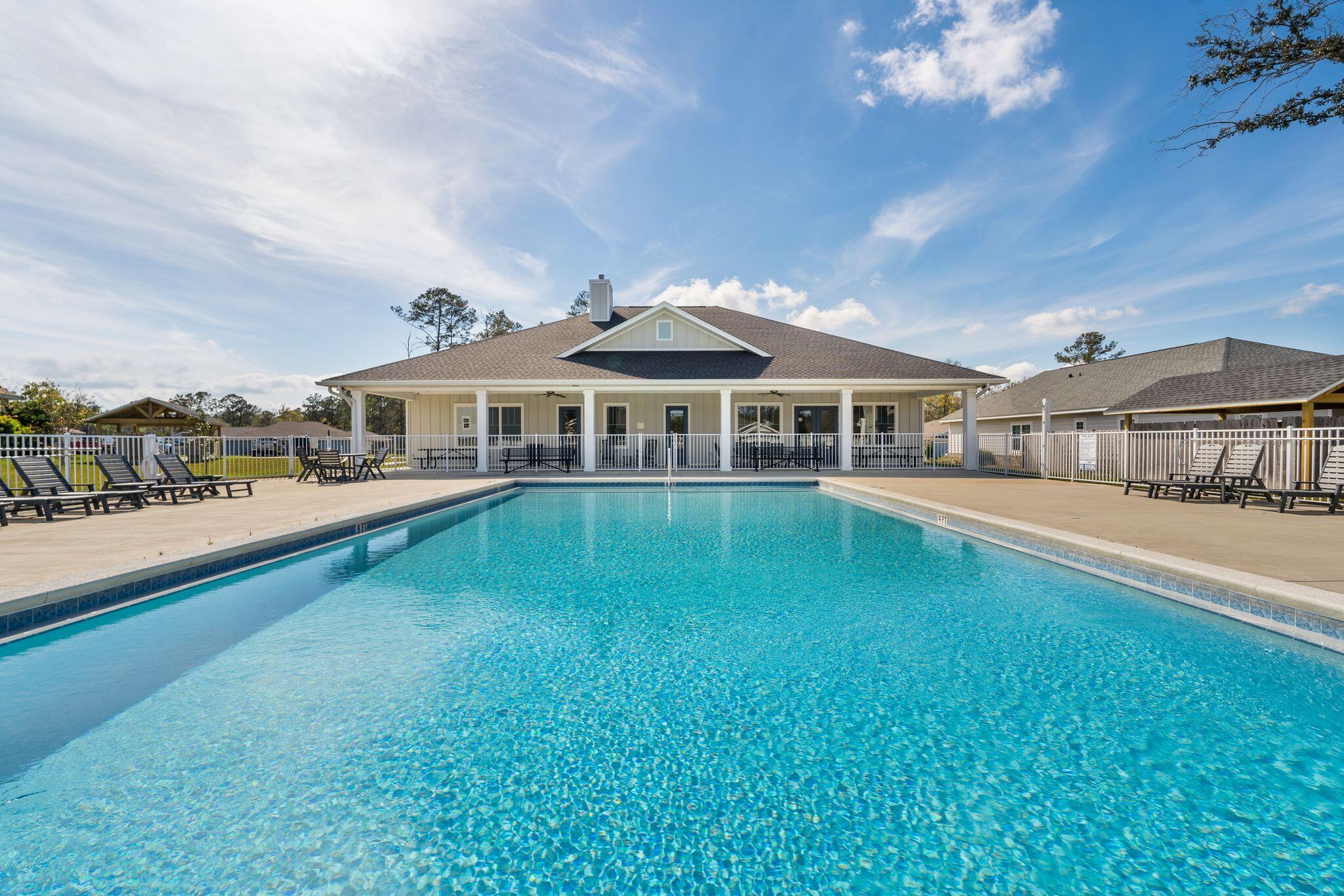 LAFAYETTE CREEK LANDING - Residential