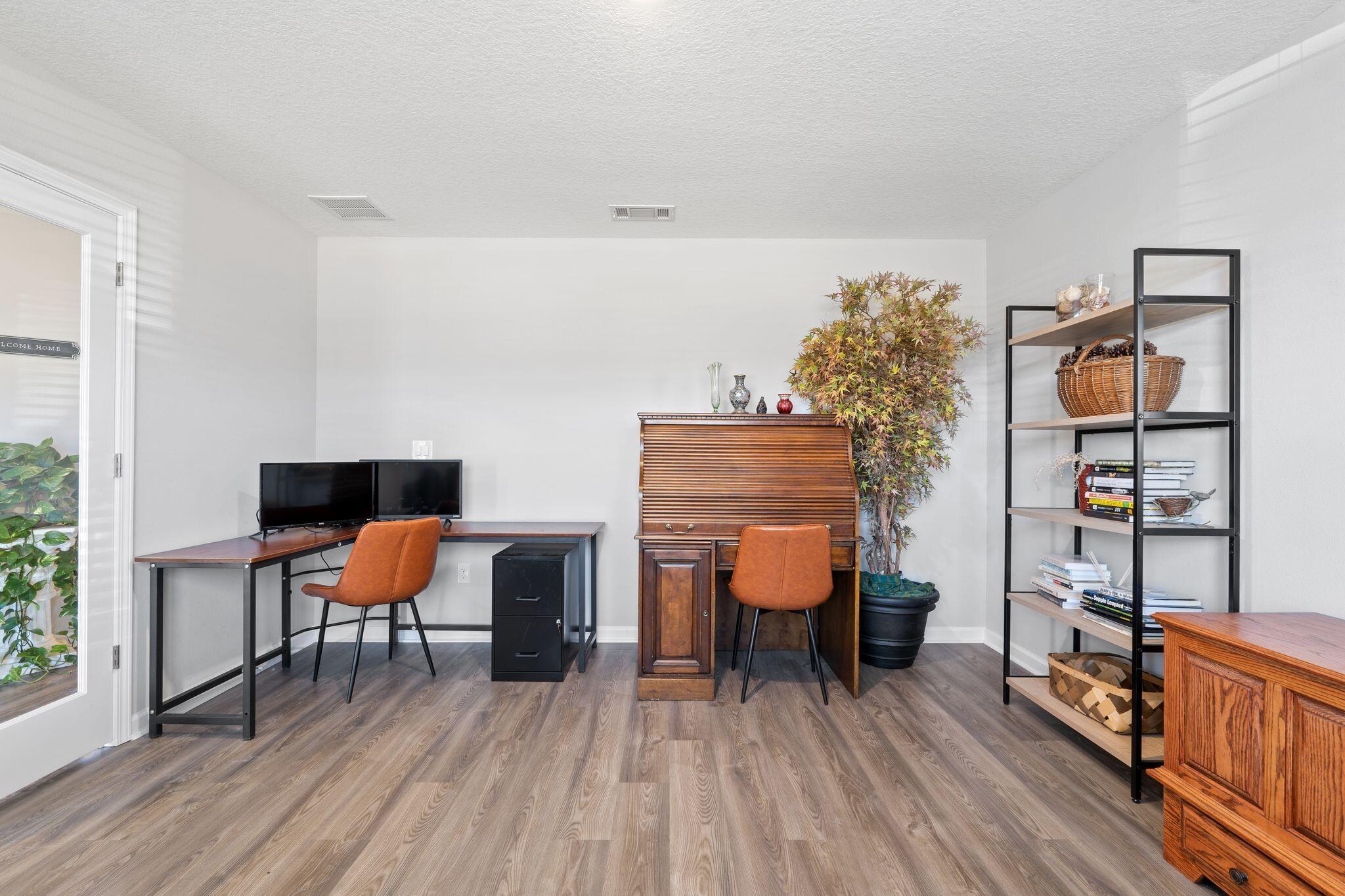 LAFAYETTE CREEK LANDING - Residential