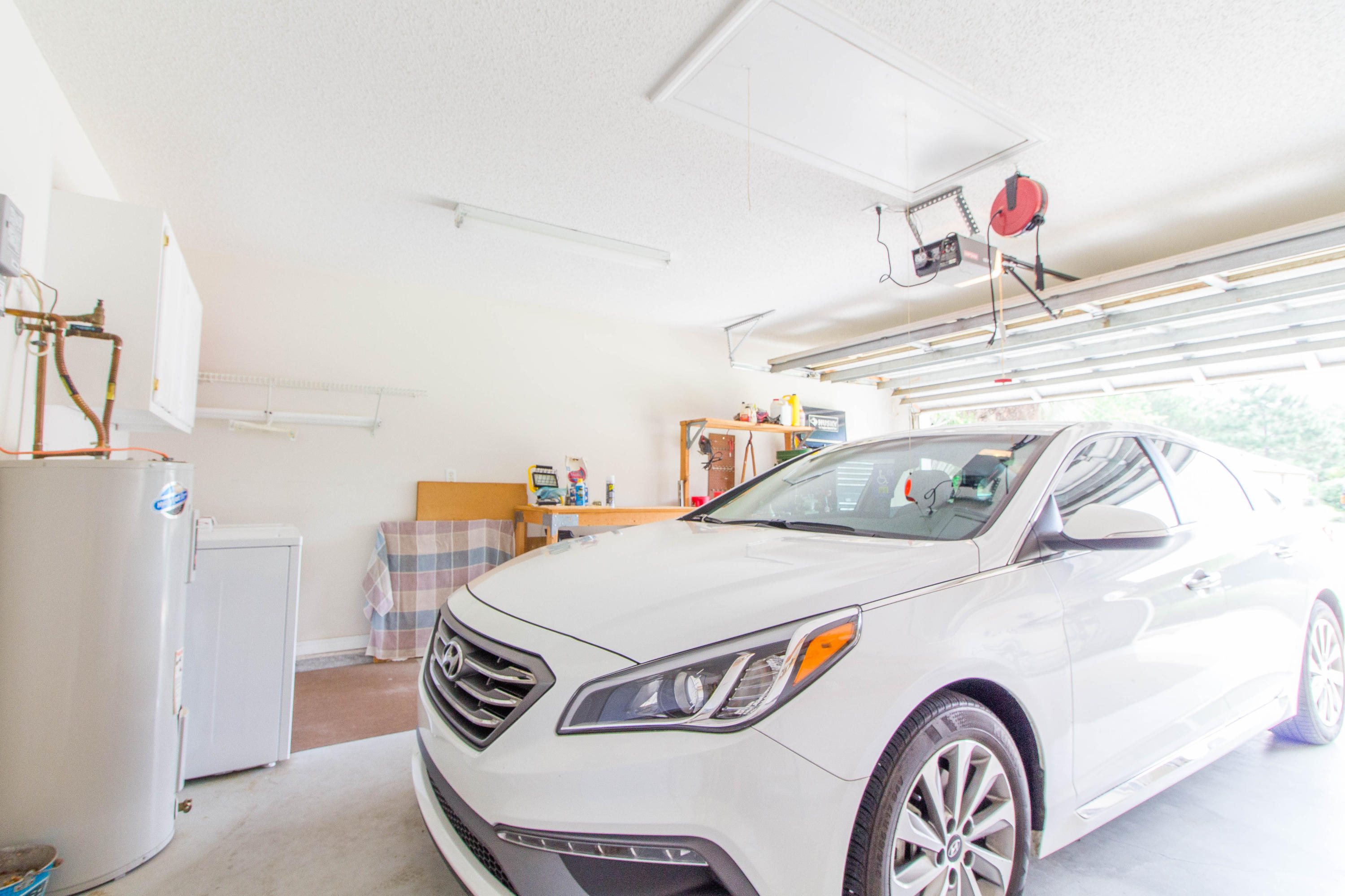 DEER VALLEY ESTATES - Residential