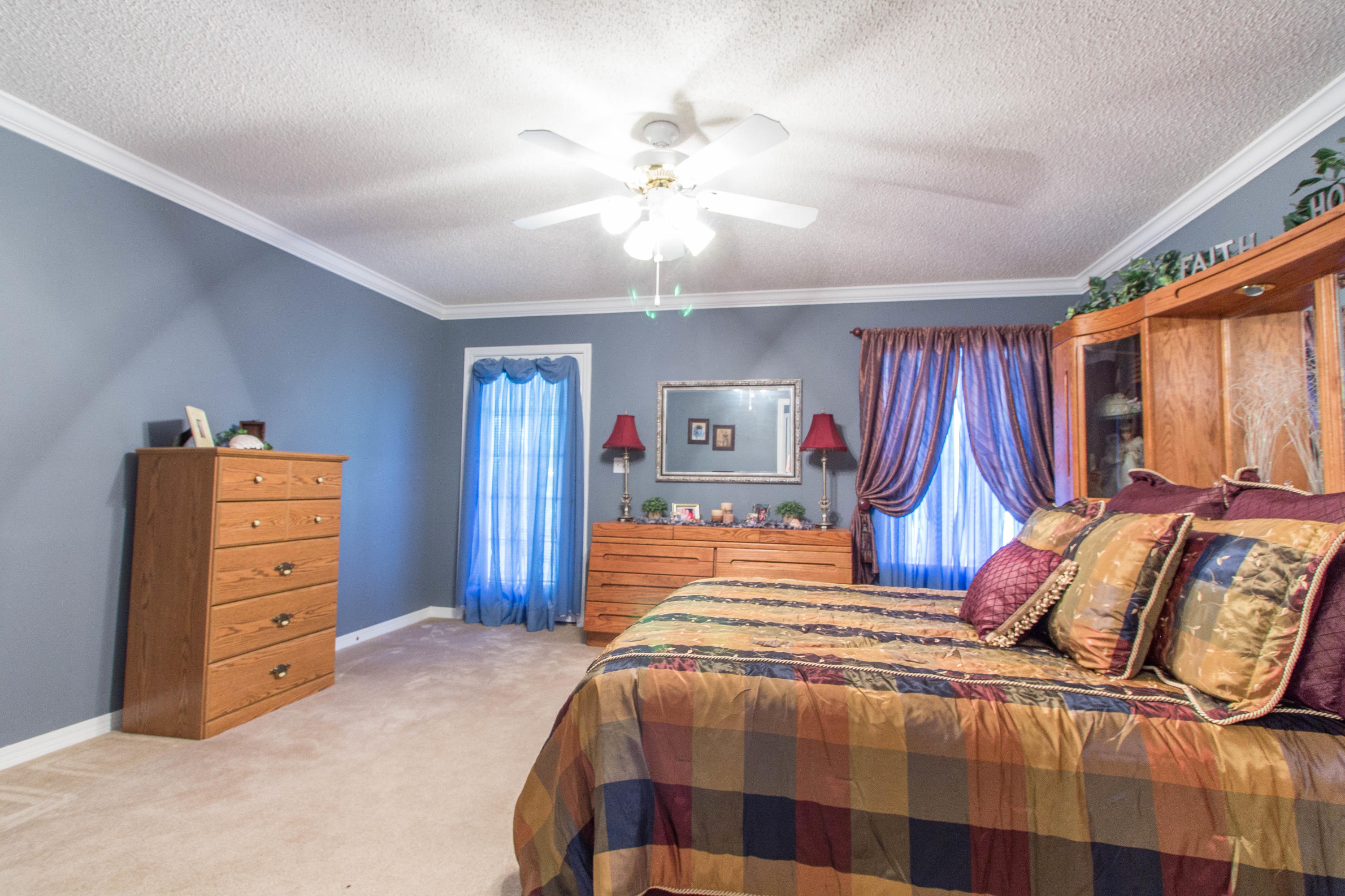 DEER VALLEY ESTATES - Residential