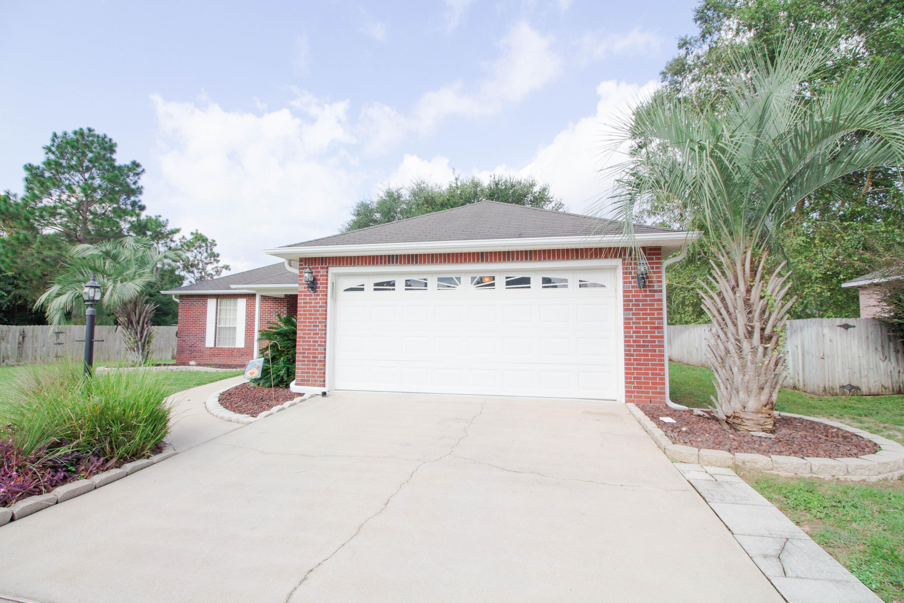 DEER VALLEY ESTATES - Residential