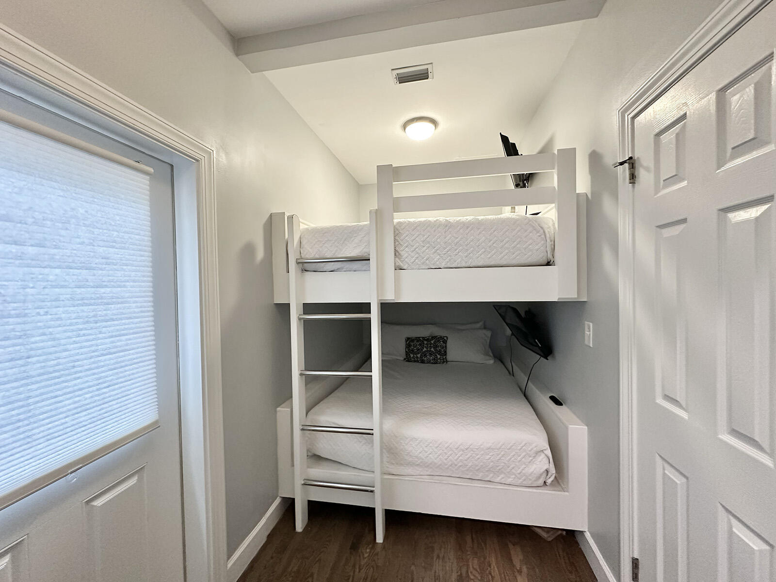 KOKOMO KOVE - Residential