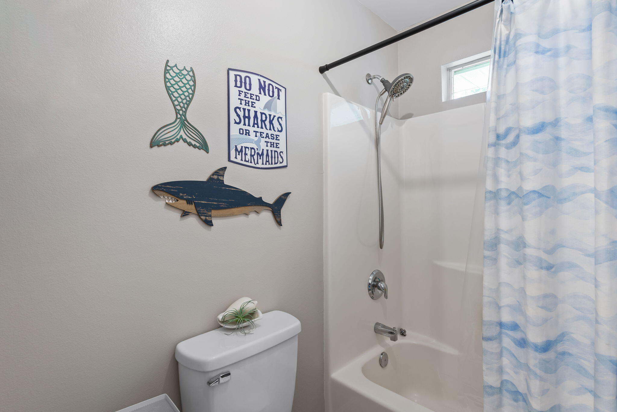 HOLLEY BY THE SEA - Residential