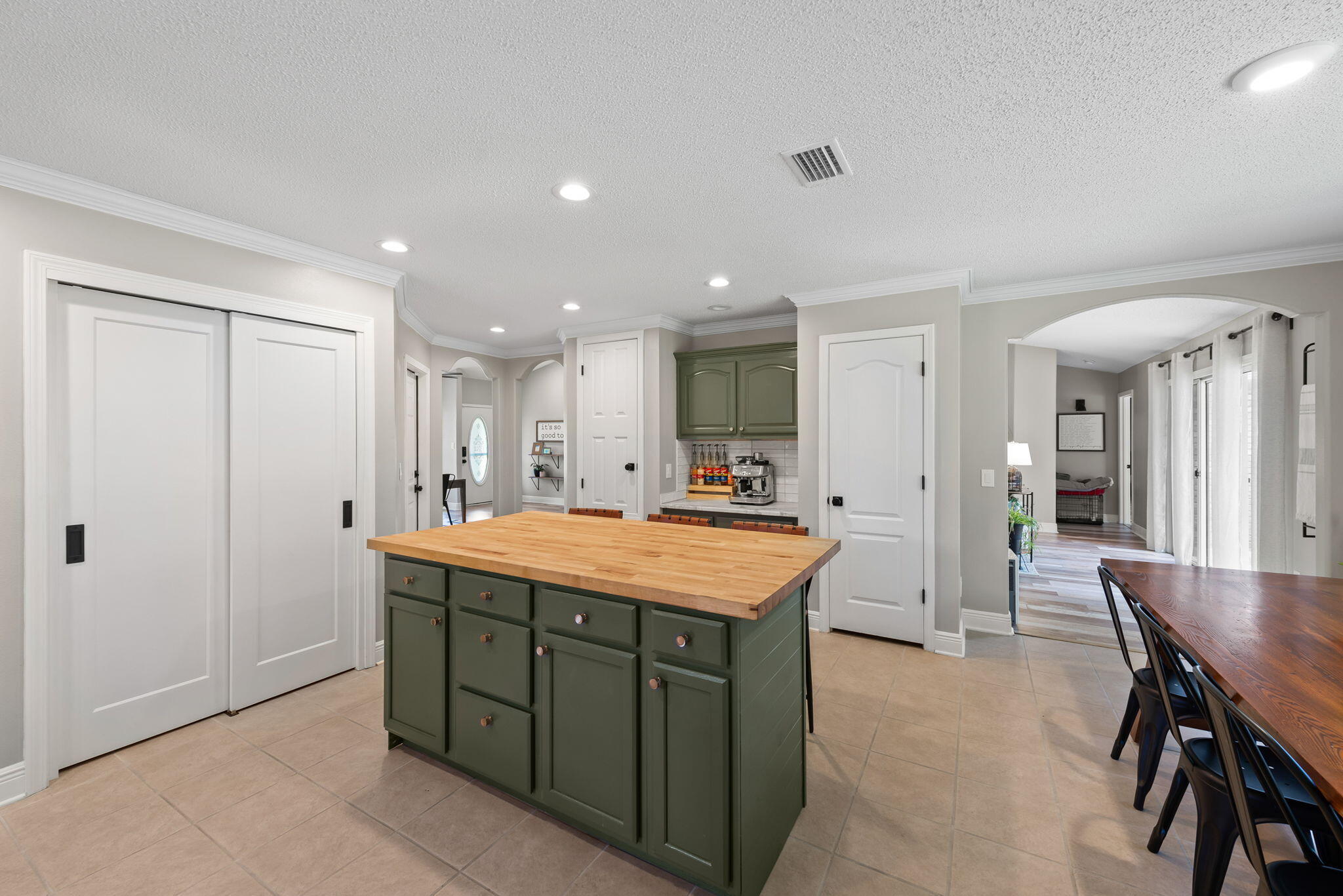 HOLLEY BY THE SEA - Residential