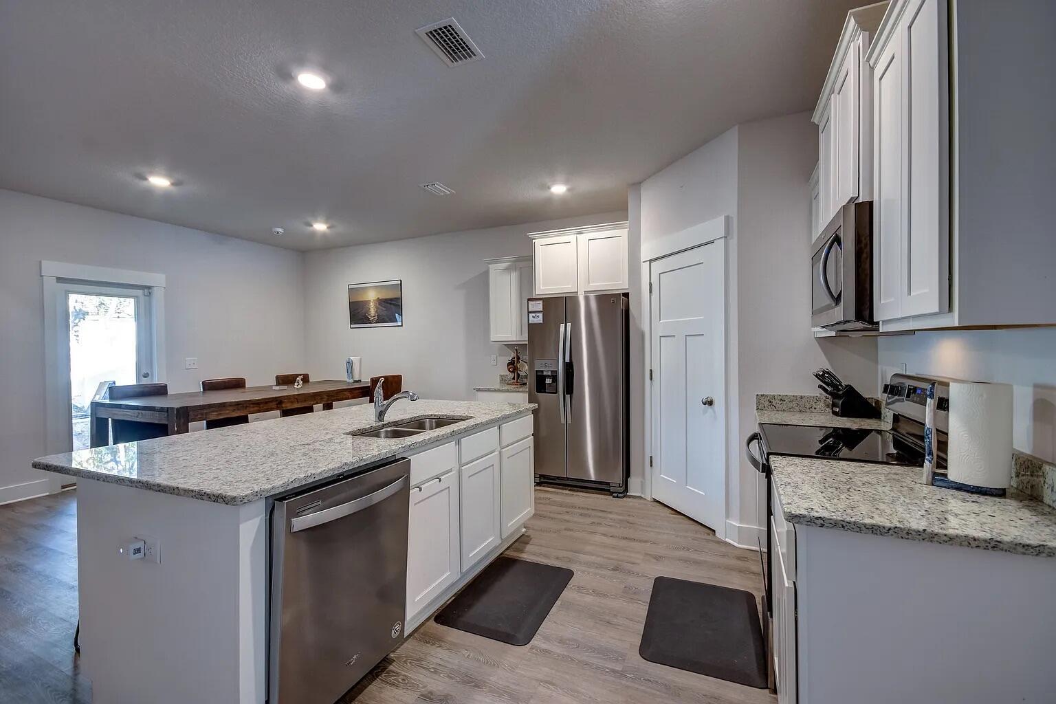 BROOKS LANDING - Residential