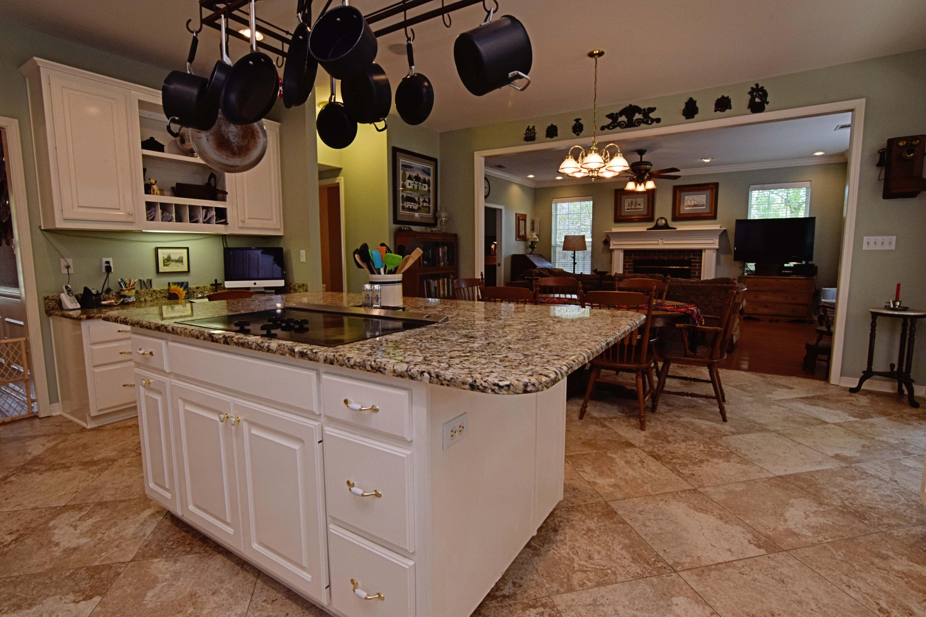 ROCKY BAYOU ESTATES 12A - Residential