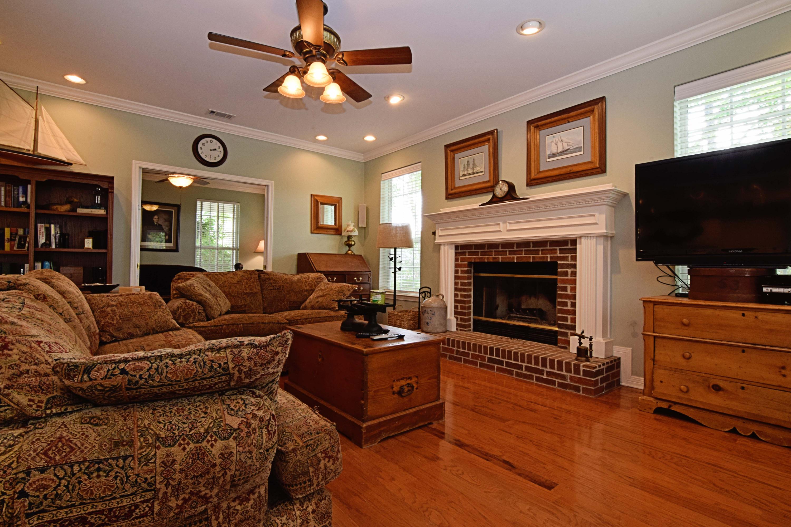 ROCKY BAYOU ESTATES 12A - Residential