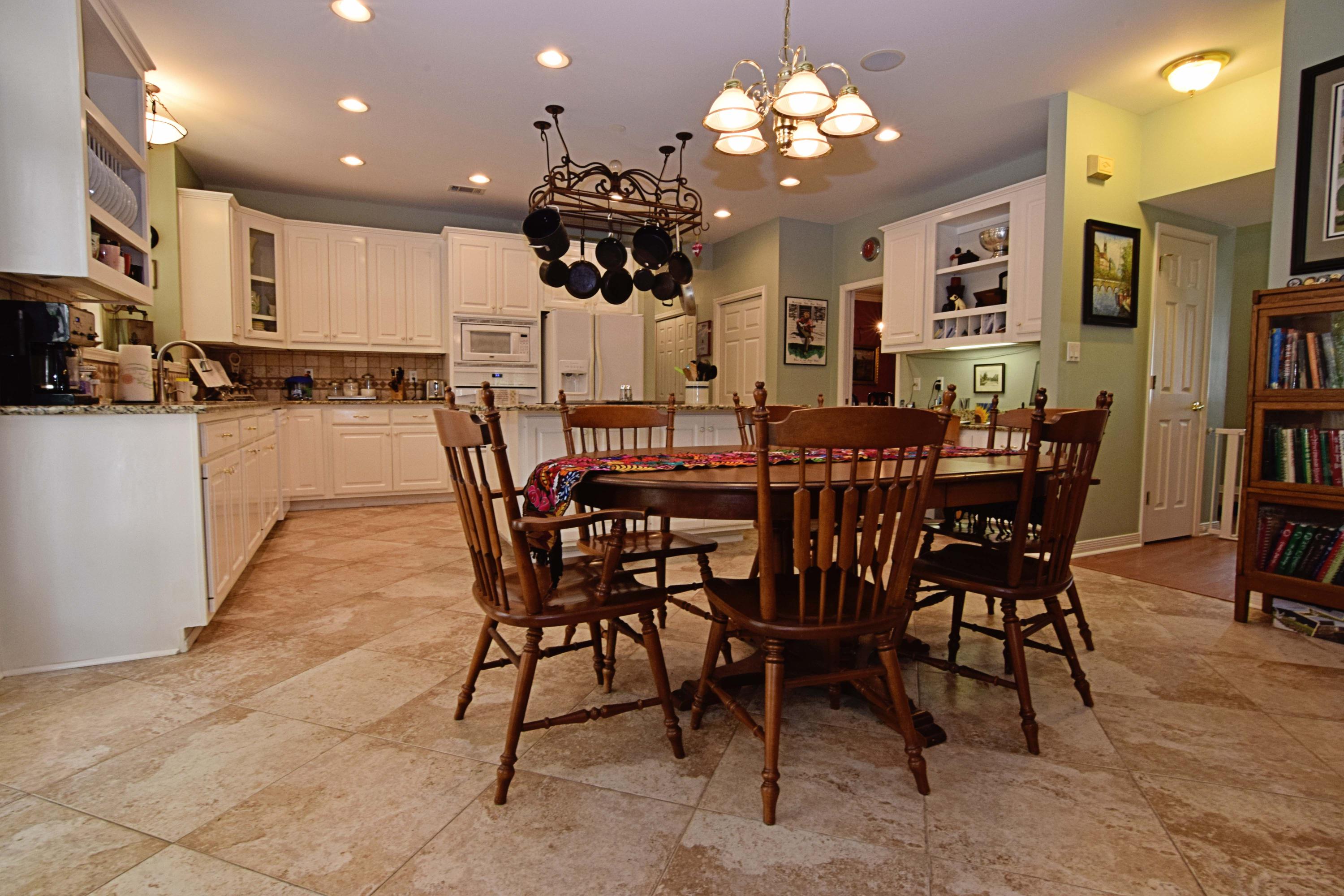 ROCKY BAYOU ESTATES 12A - Residential