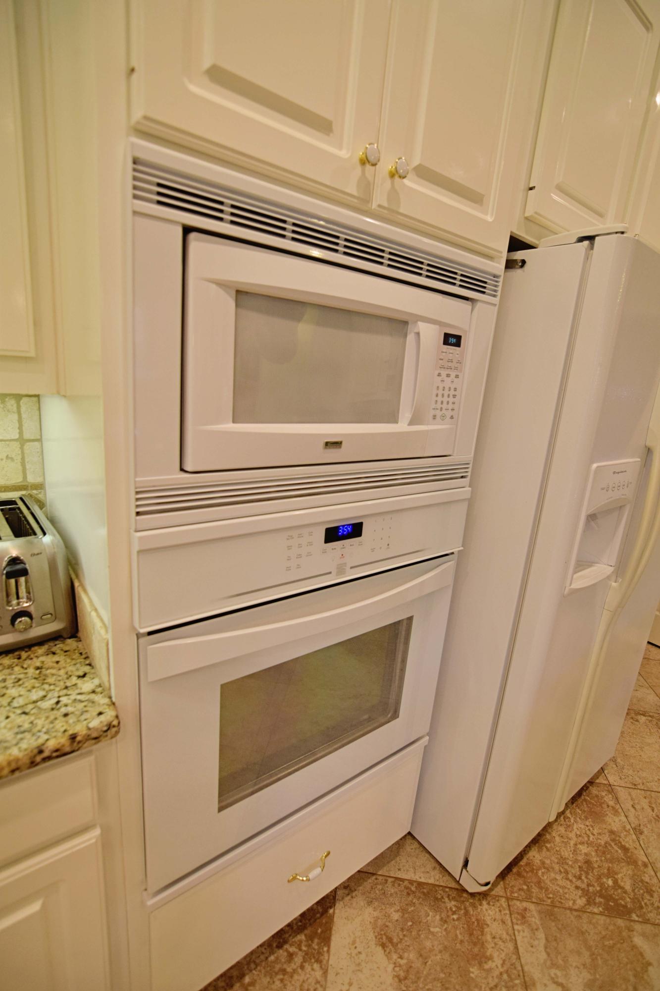 ROCKY BAYOU ESTATES 12A - Residential